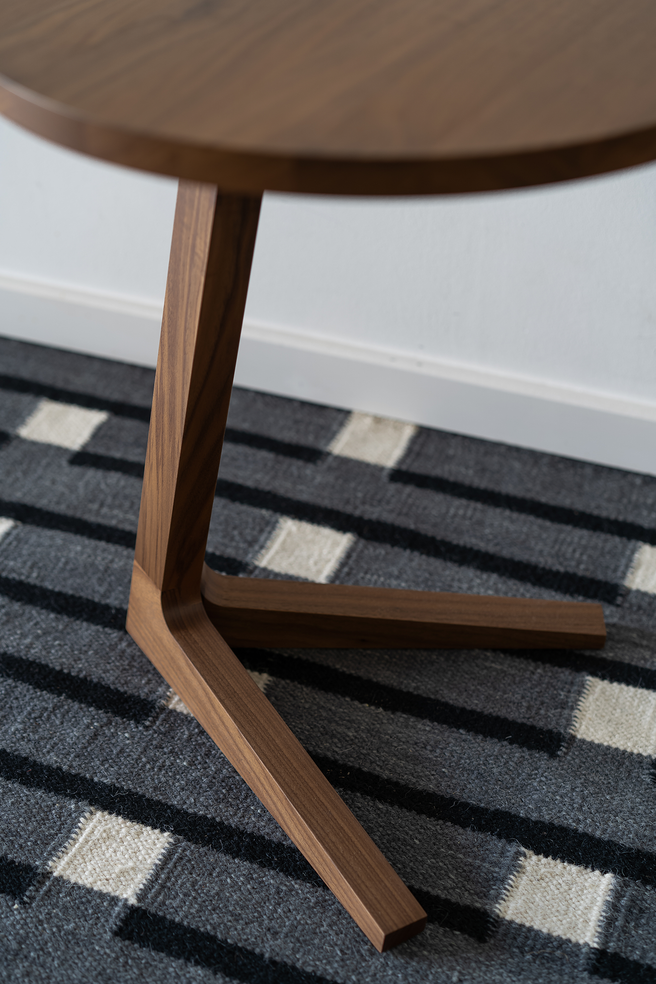 Cross Side Table