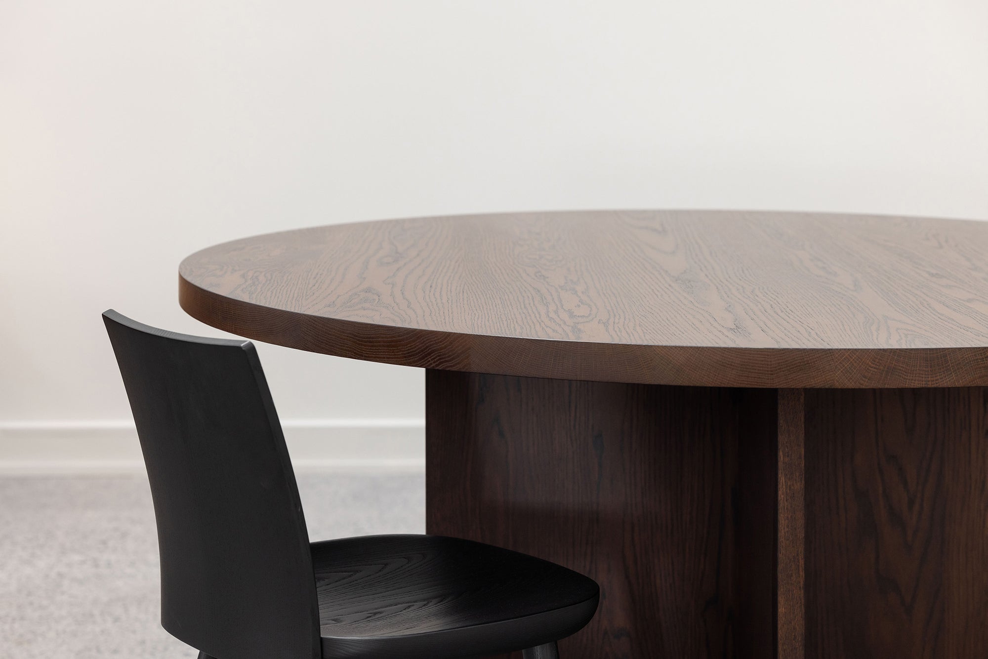 Fragment Dining Table - Round