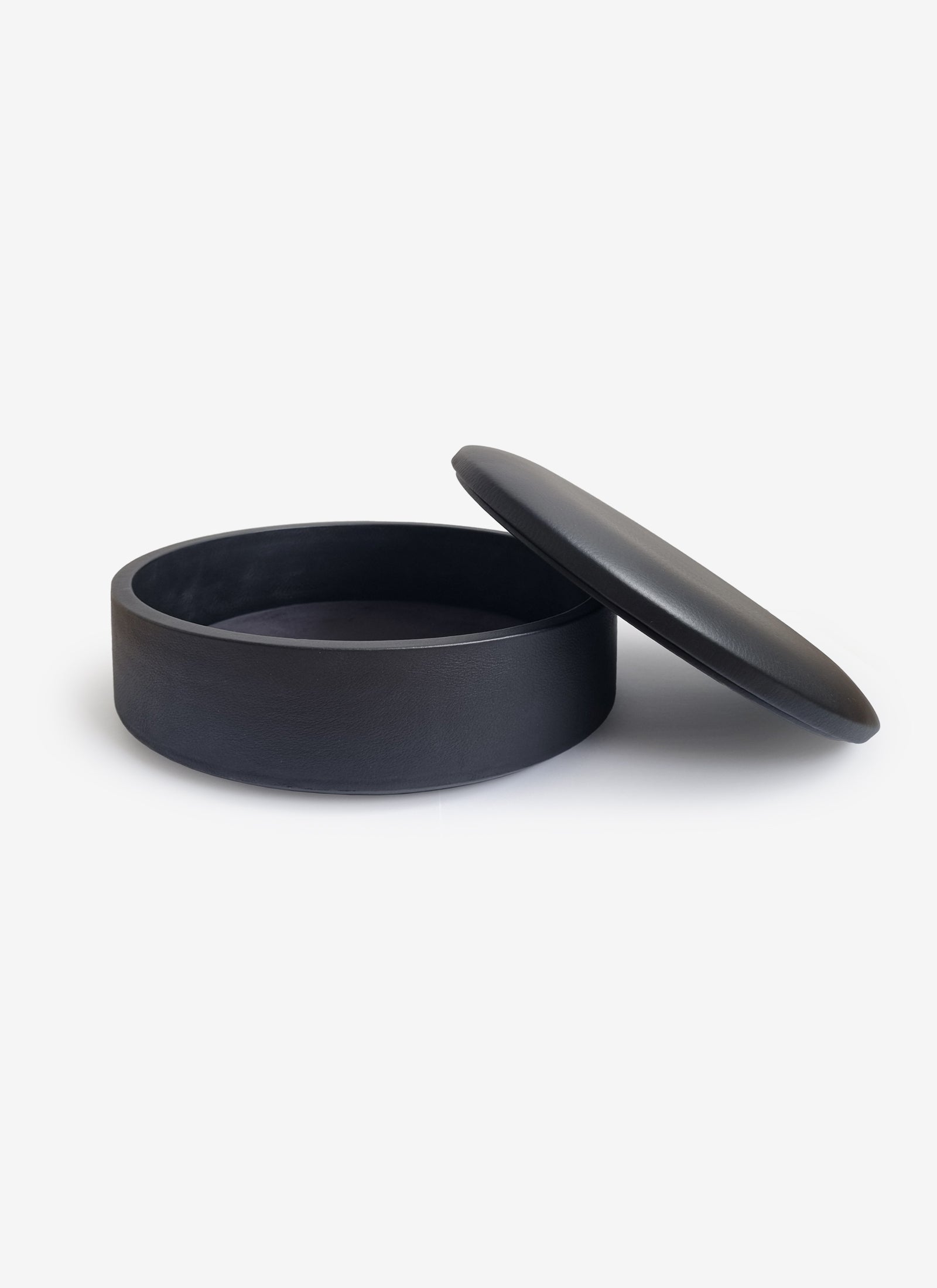 Pastille Medium Box - Black Leather