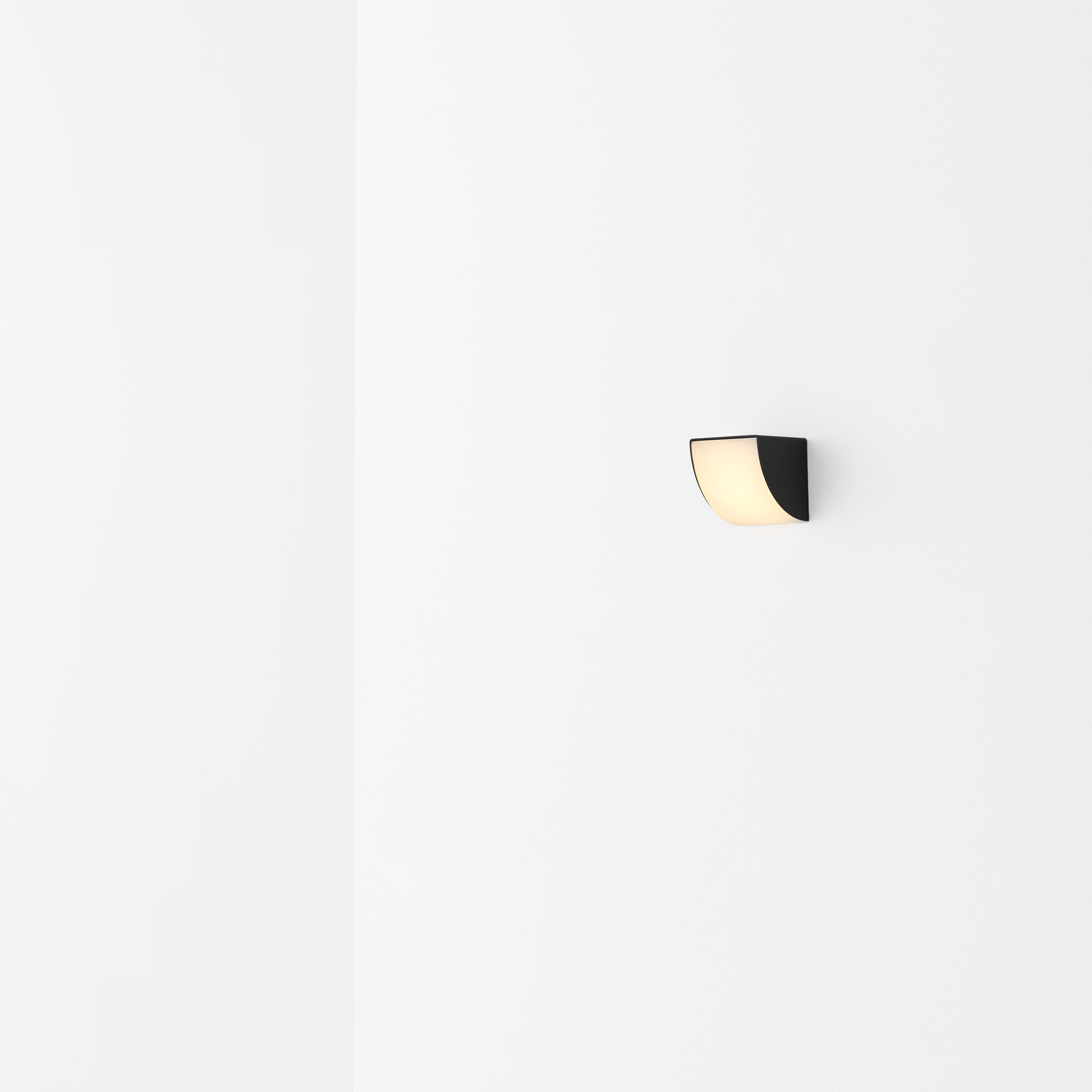 Phase Wall Sconce