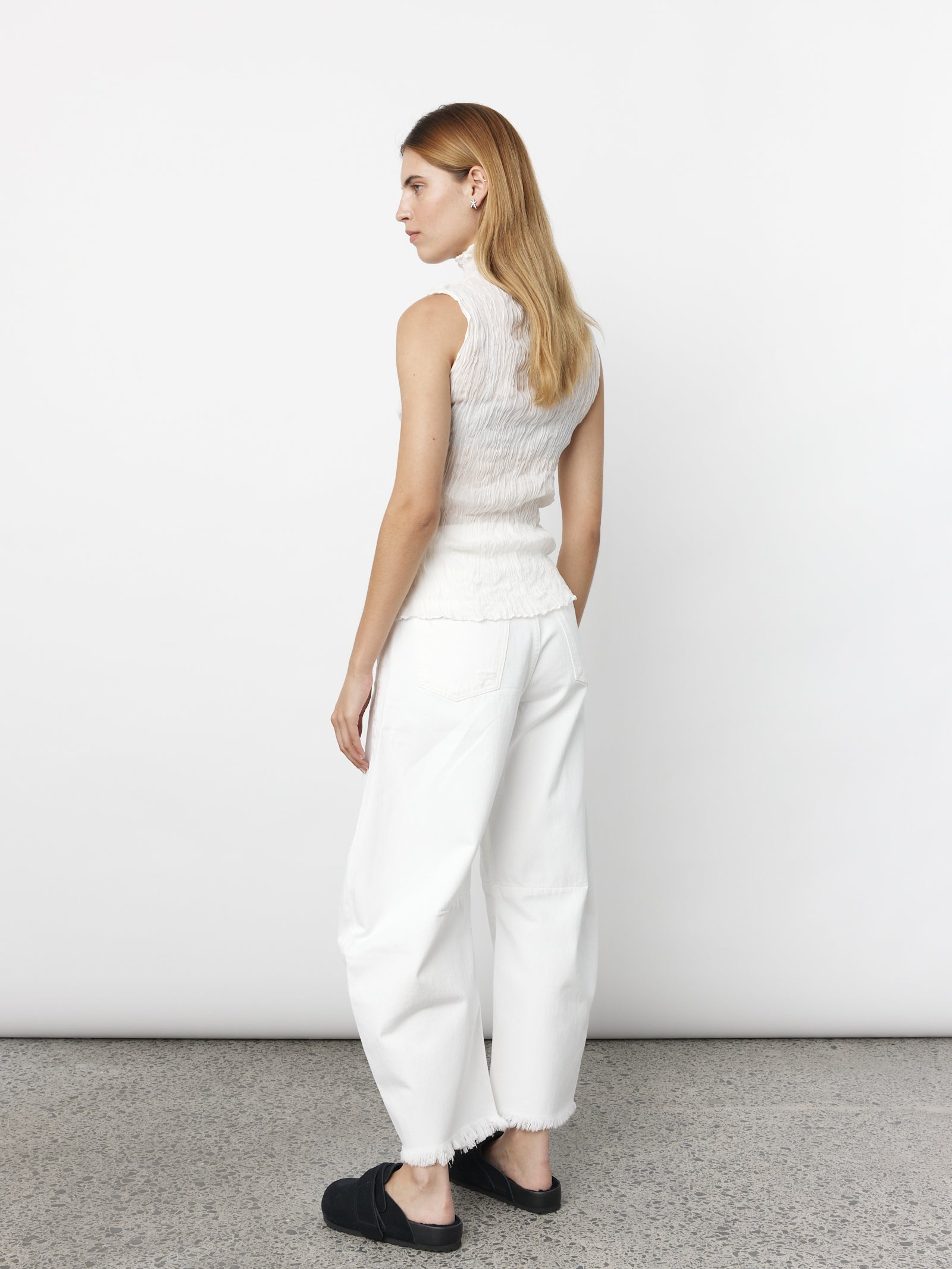 Crushed Sleeveless Turtleneck - Ivory