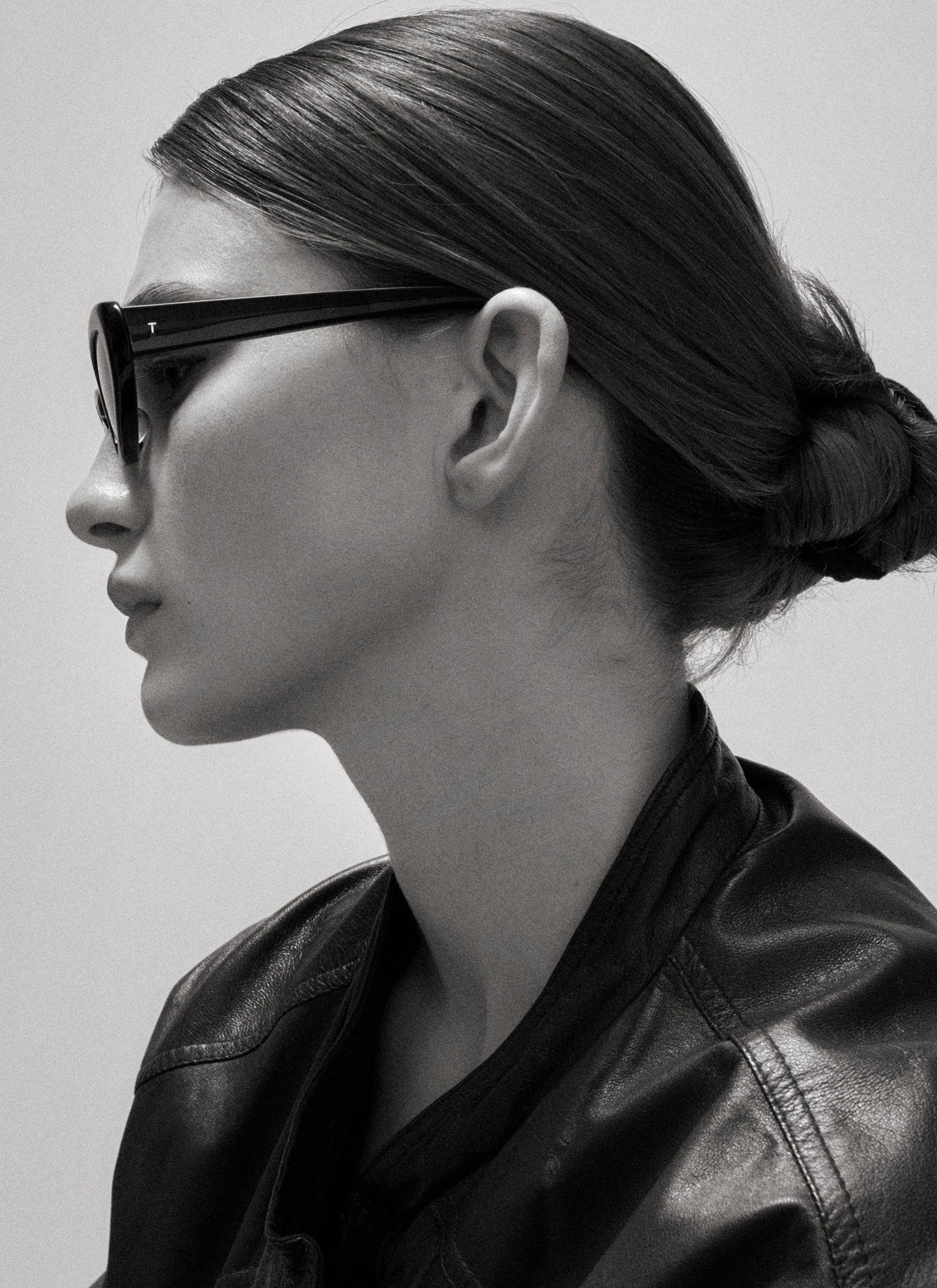 The Coco - Black with Black Lens