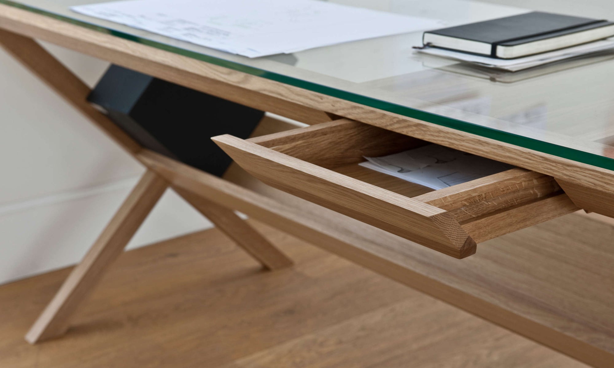 Covet Desk