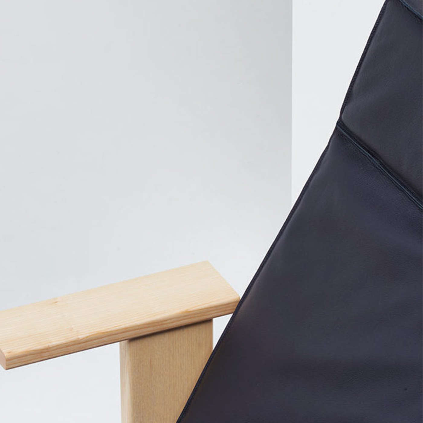 Quindici Upholstered