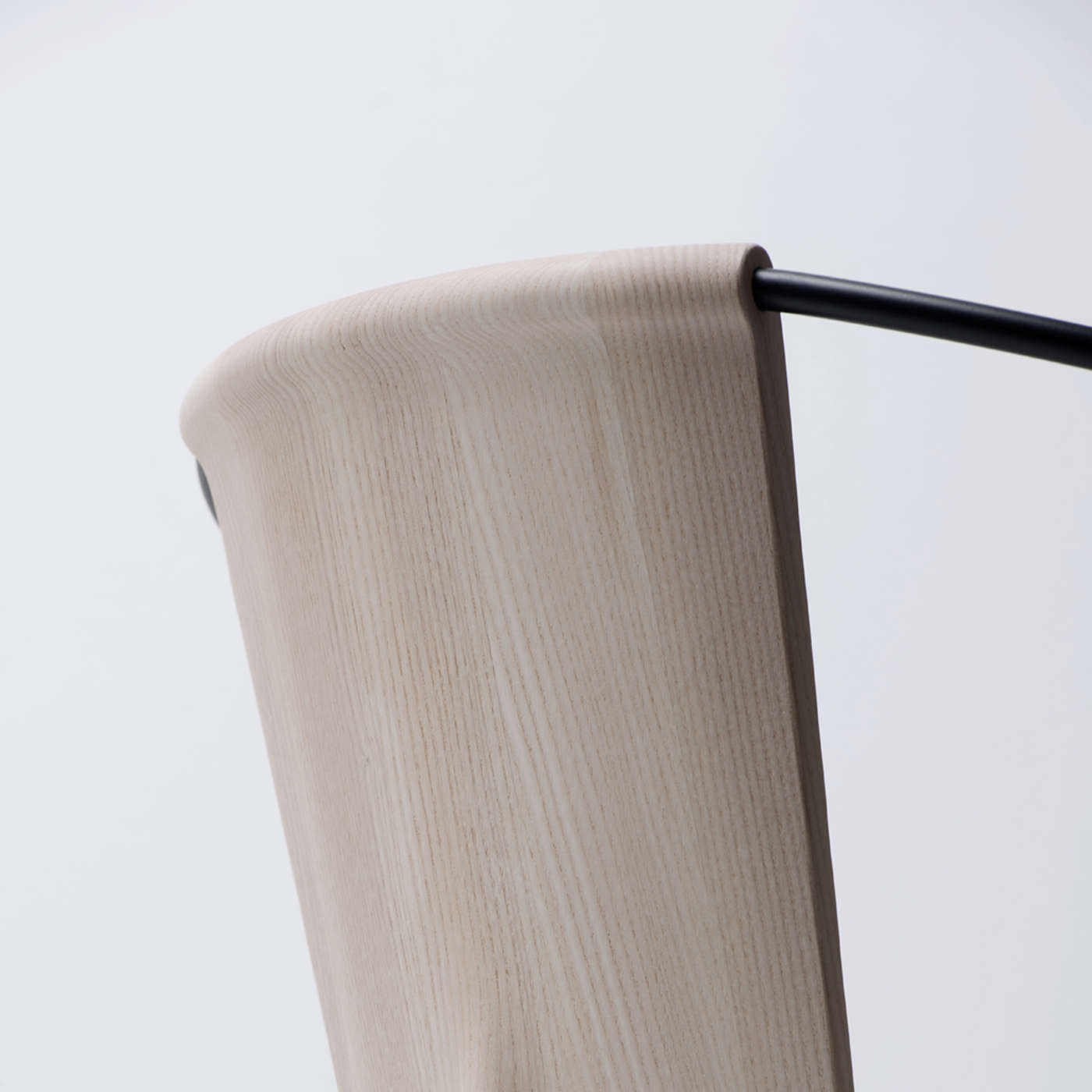 Uncino Swivel Chair
