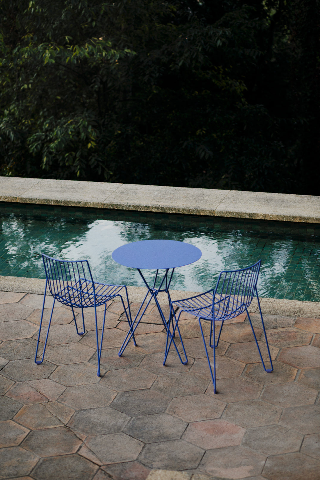 Tio Outdoor Cafe Table