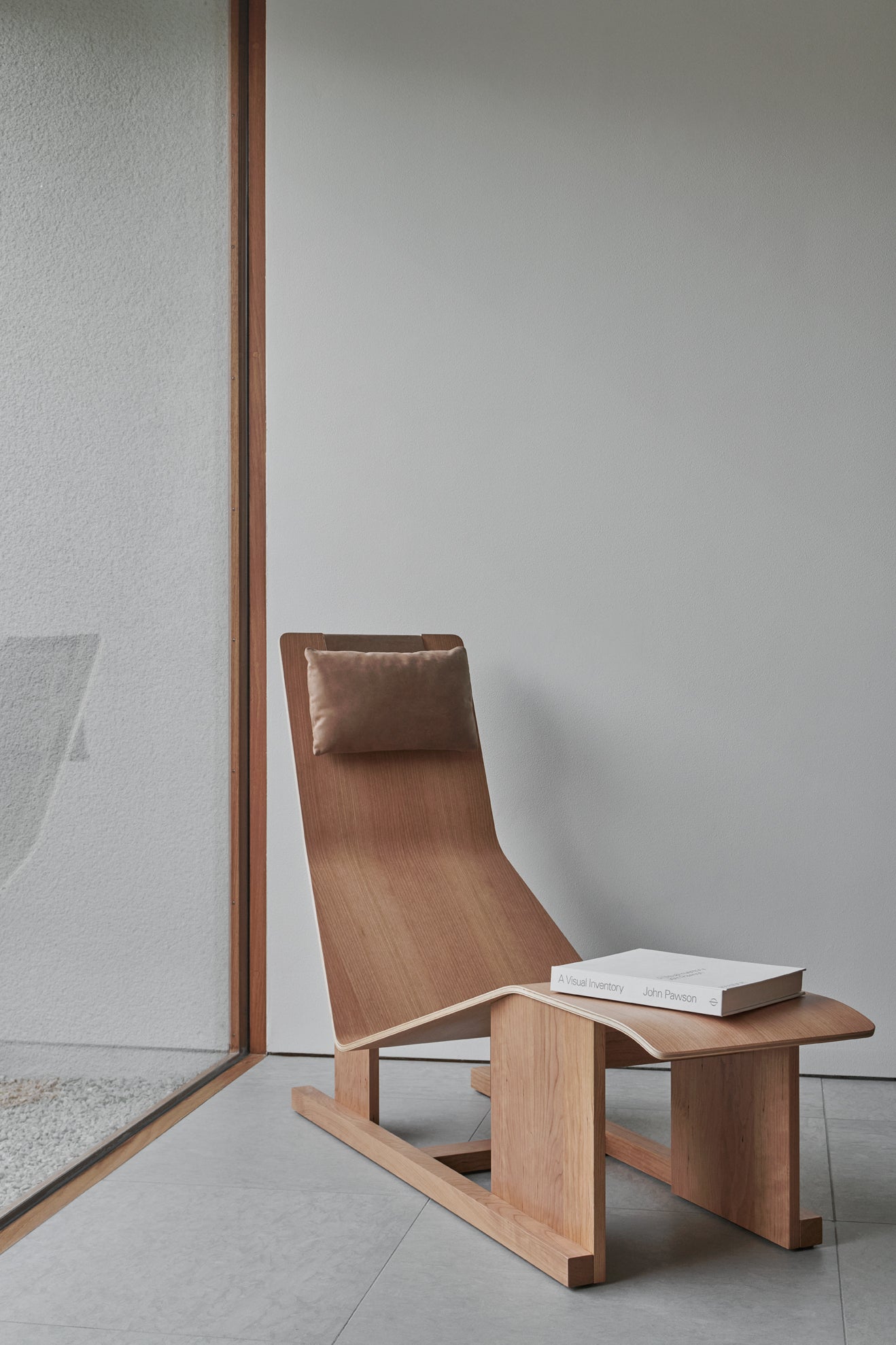 4PM Chaise