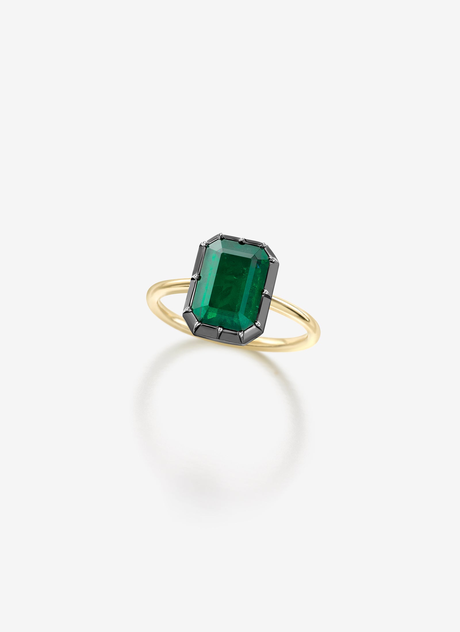 BB Ring - Emerald-Cut Emerald North South 2.95ct