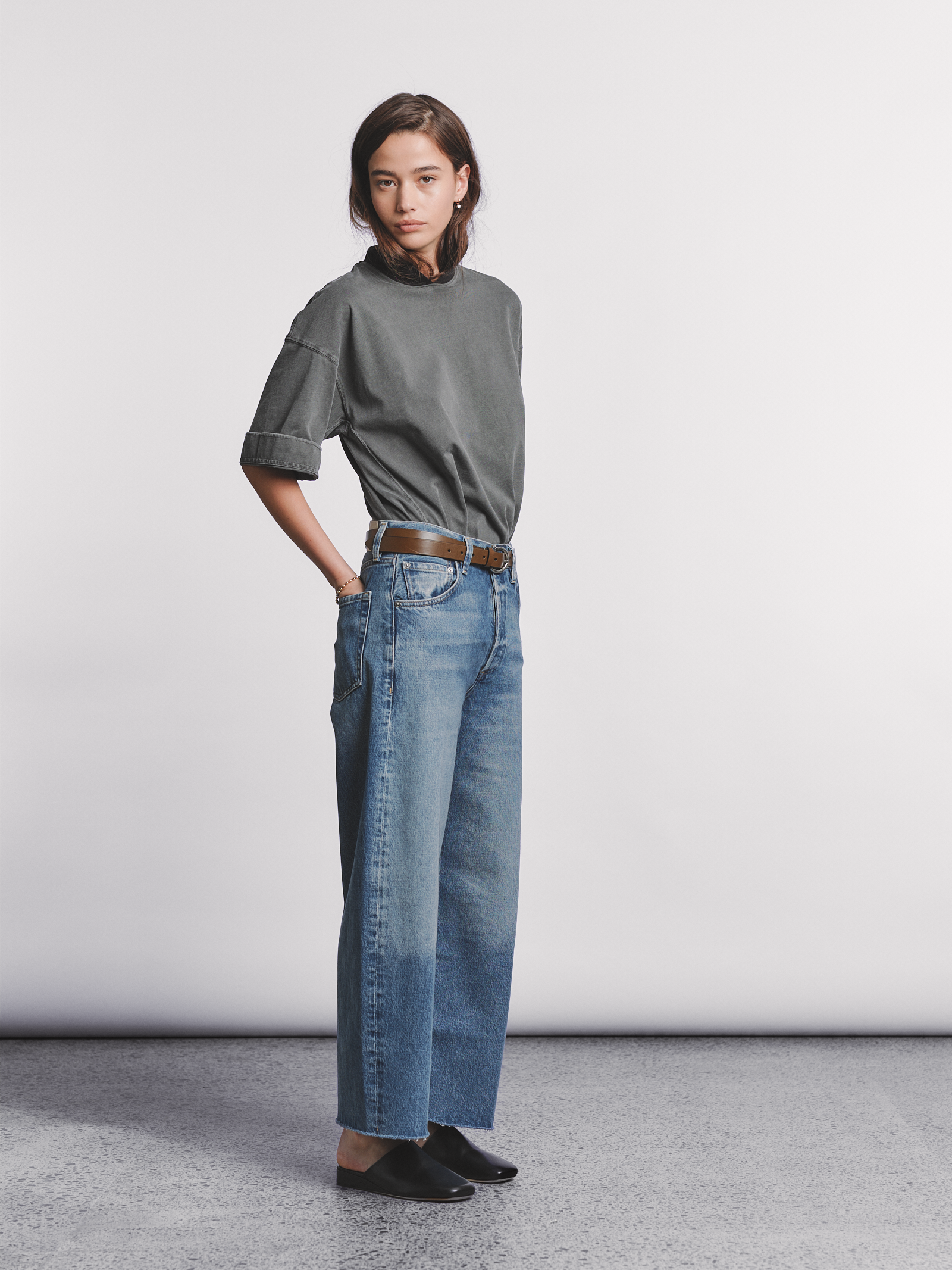 Ayla Crop Jean in Doheny (Mid-Blue)