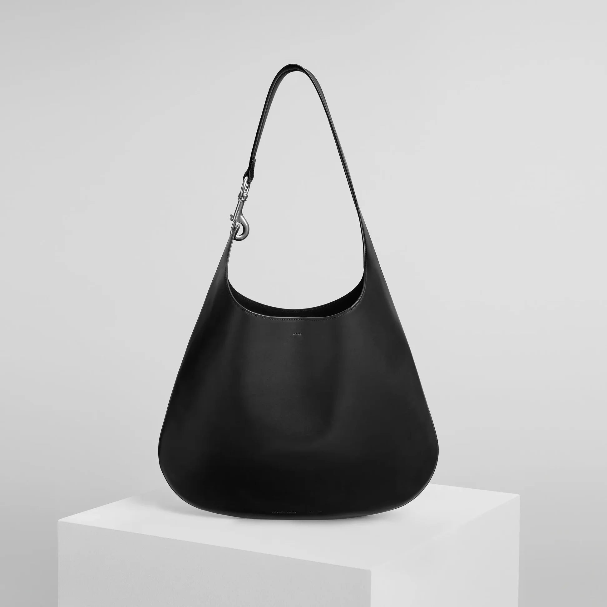 Large Bean Sling Bag in Black Calf Leather