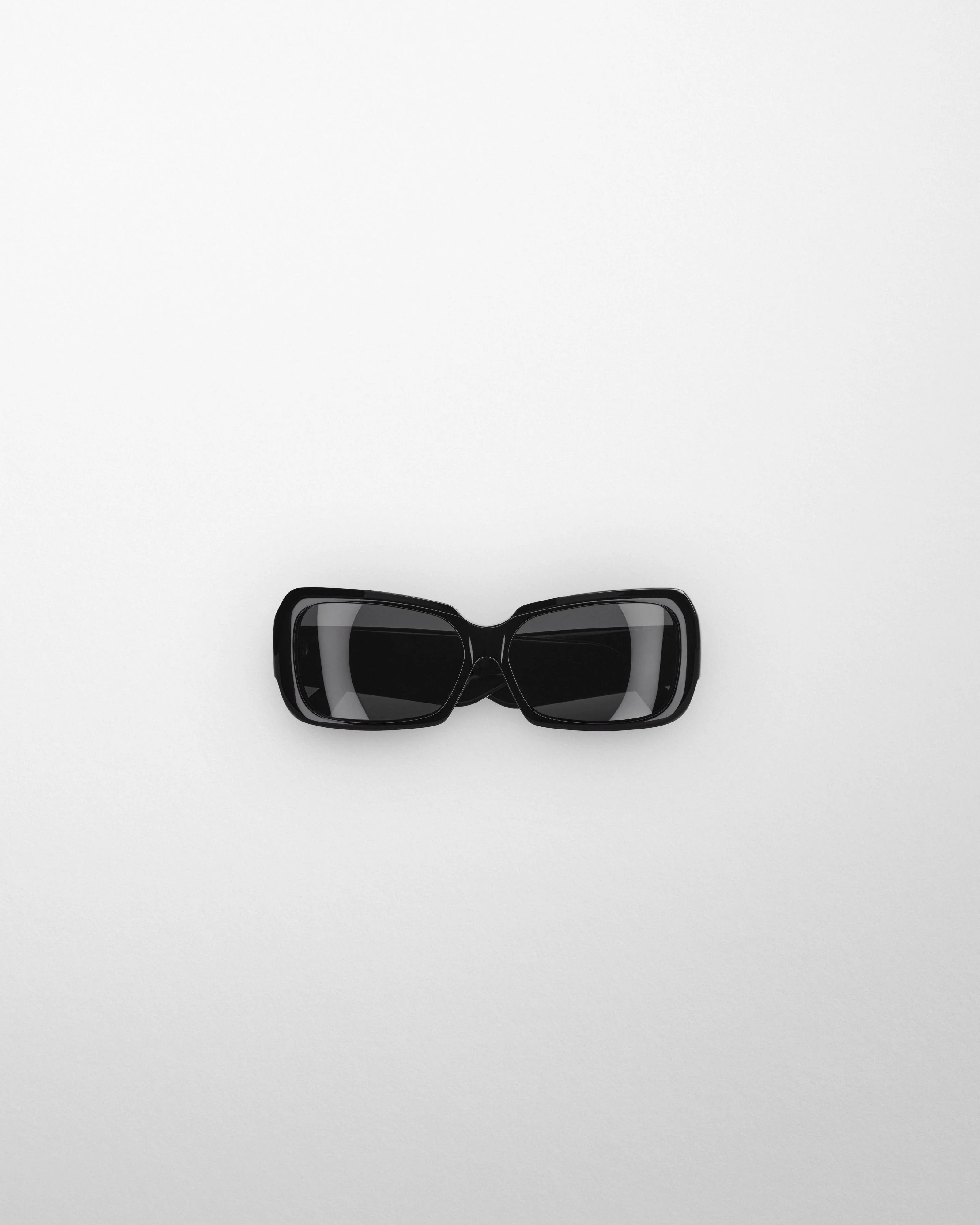 Score Sunglasses in Black w Black Lens