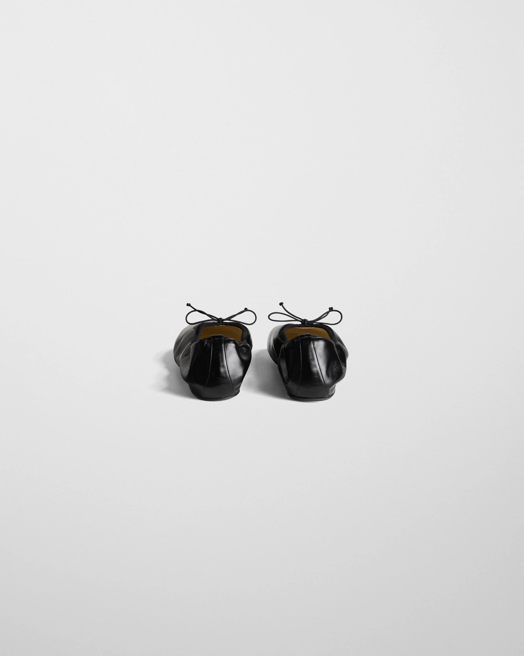 Gathered Flat in Black Shiny Calf Leather