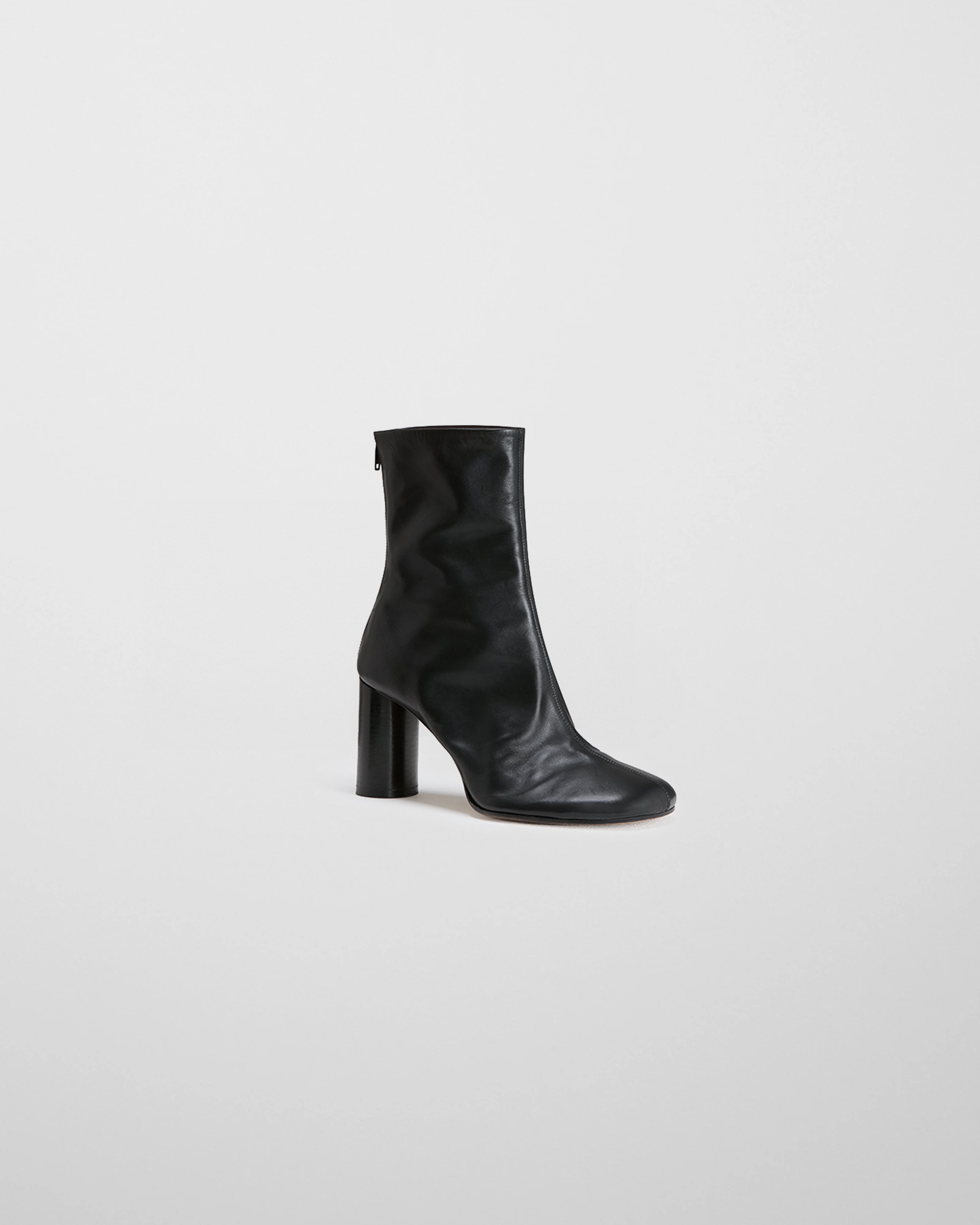Tug Ankle Boot 80 - Black