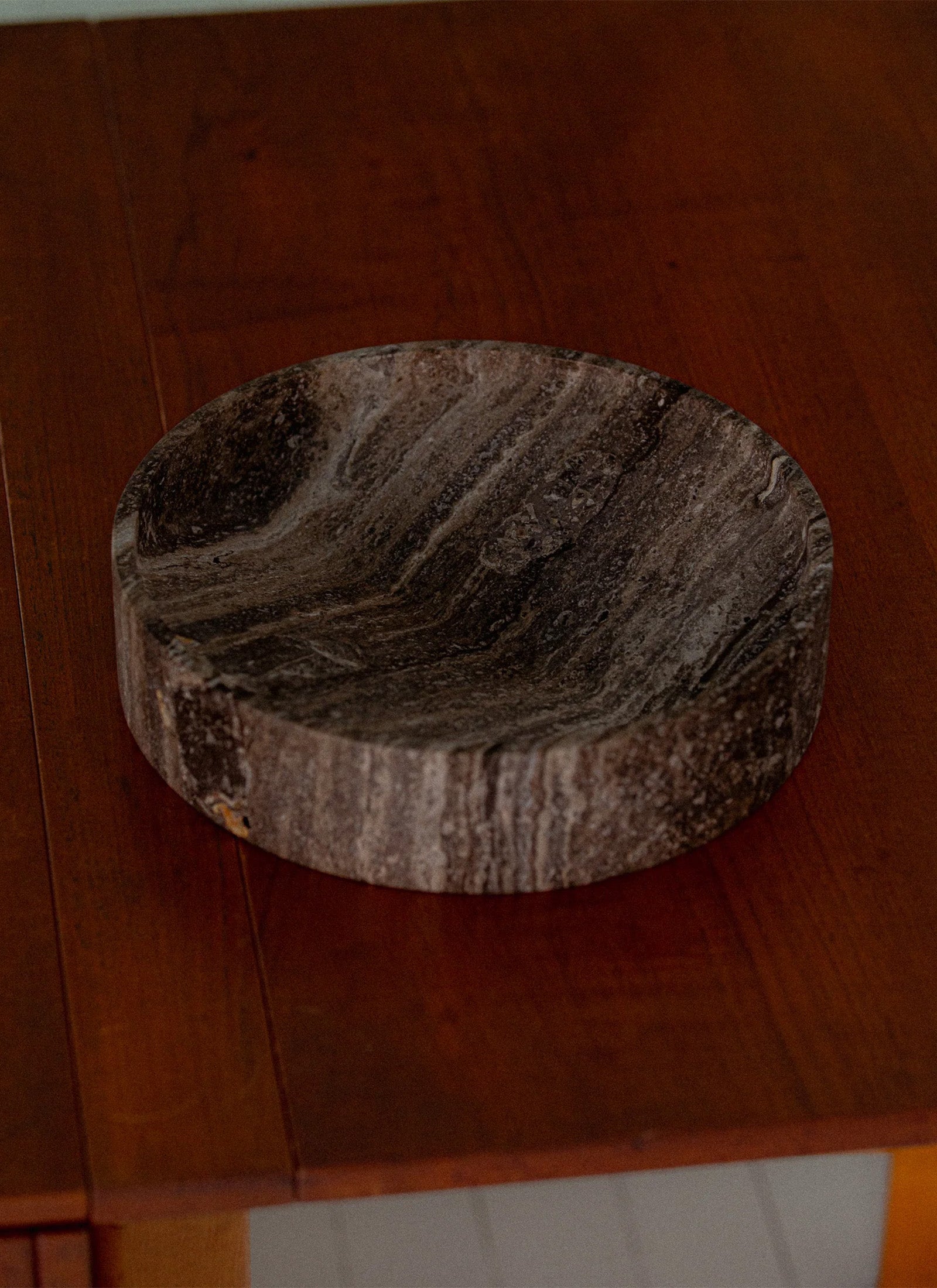 Big Poche in Black Travertine