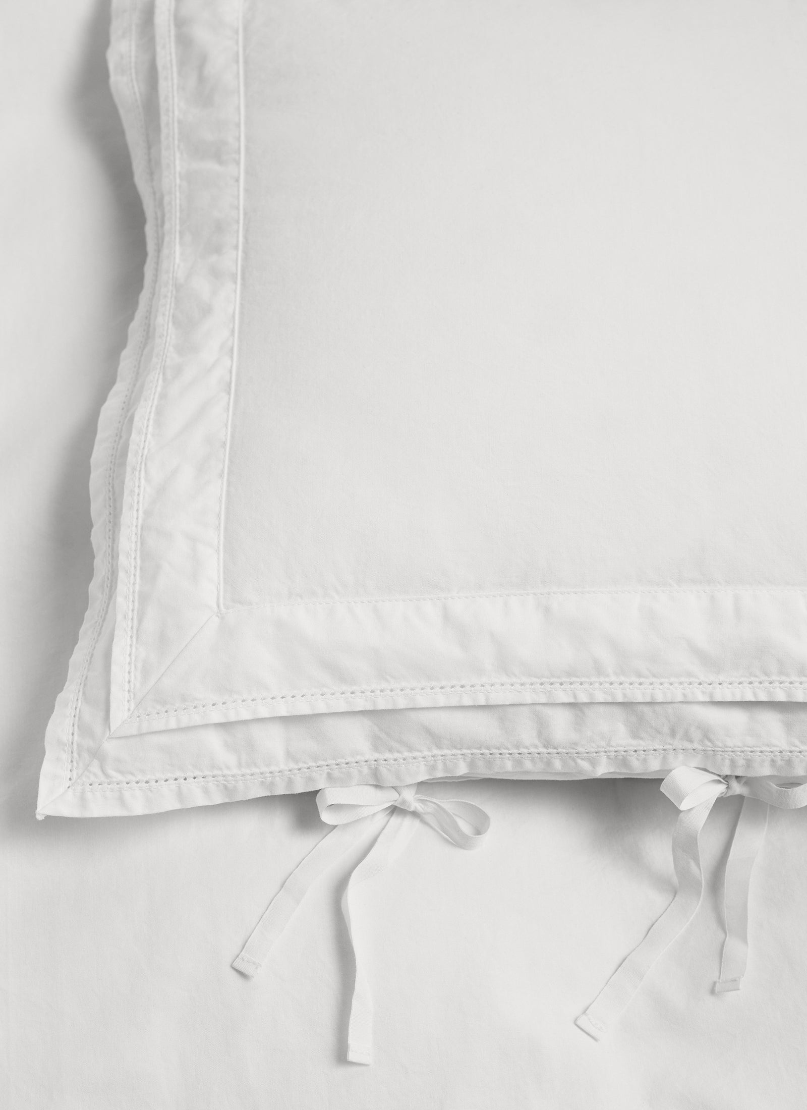 Broderie Anglaise Duvet Cover - Perle in Broken White