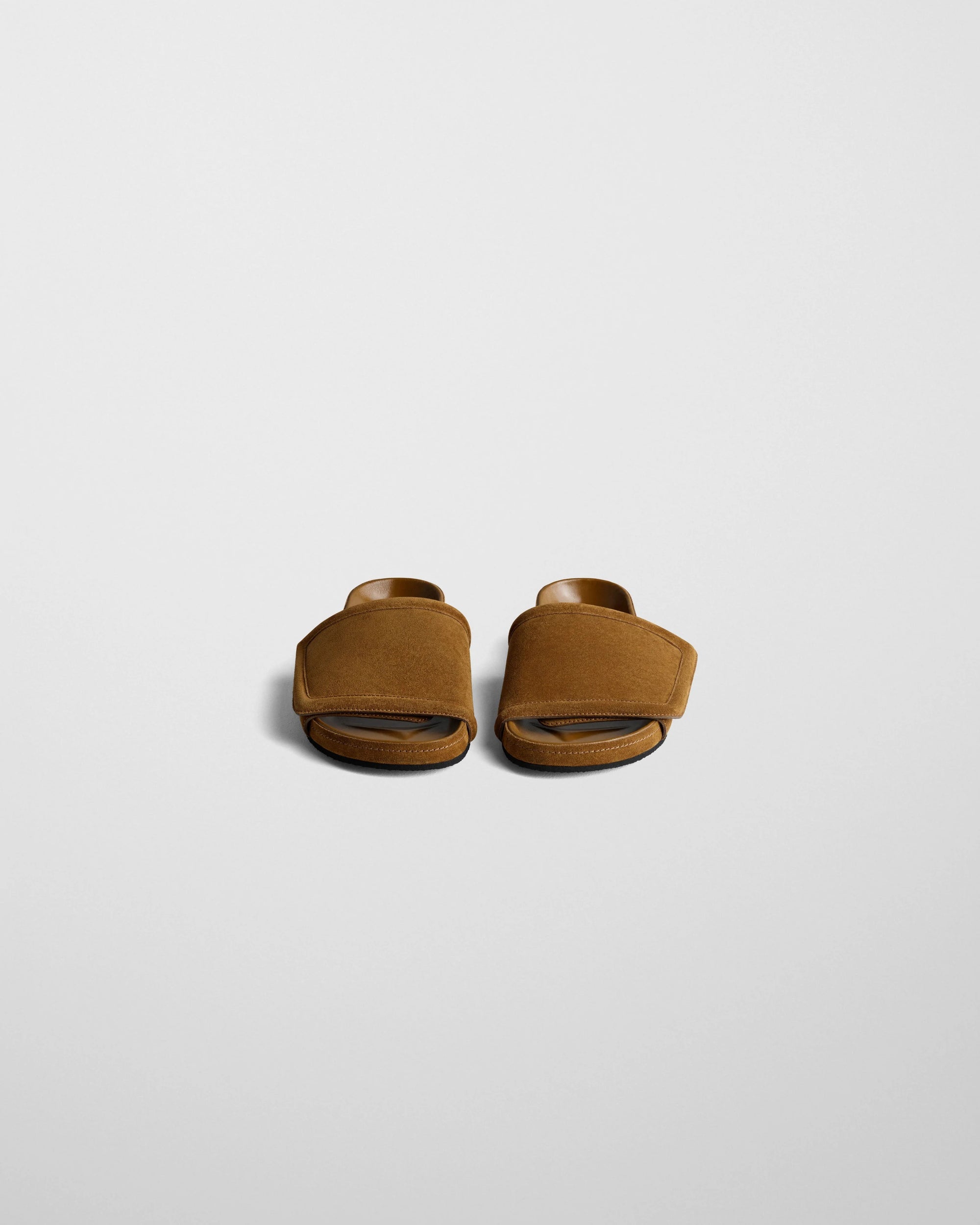 Wide Slide in Suede Toffee