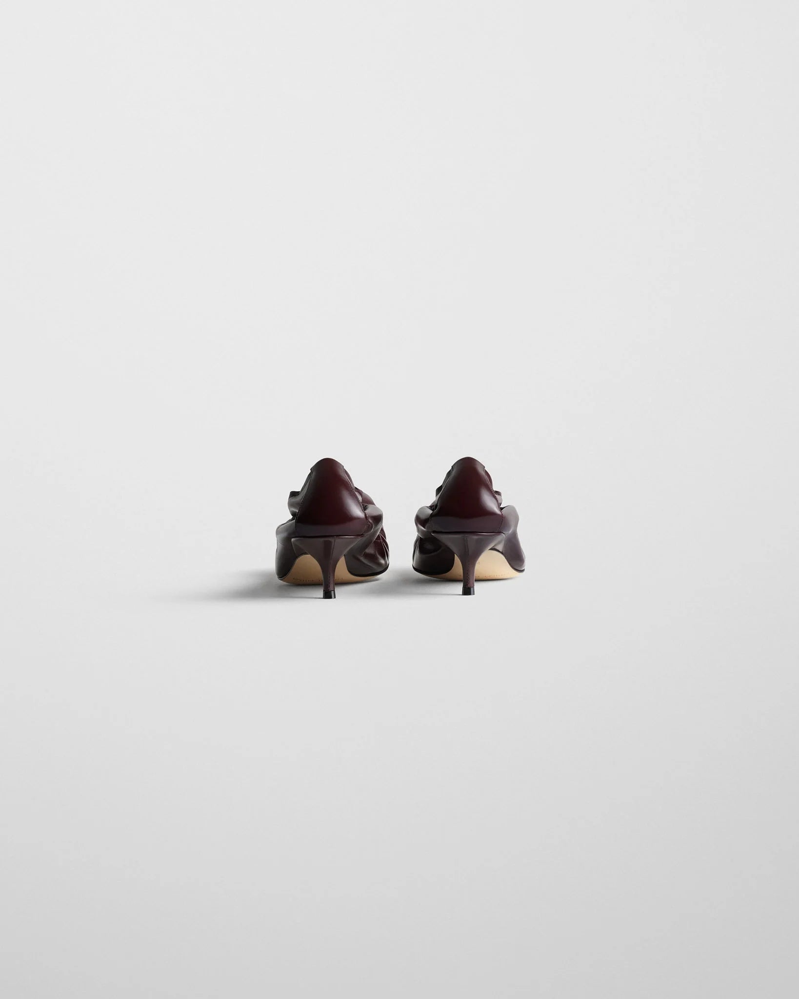 Low Pucker Pump in Oxblood Shiny Calf