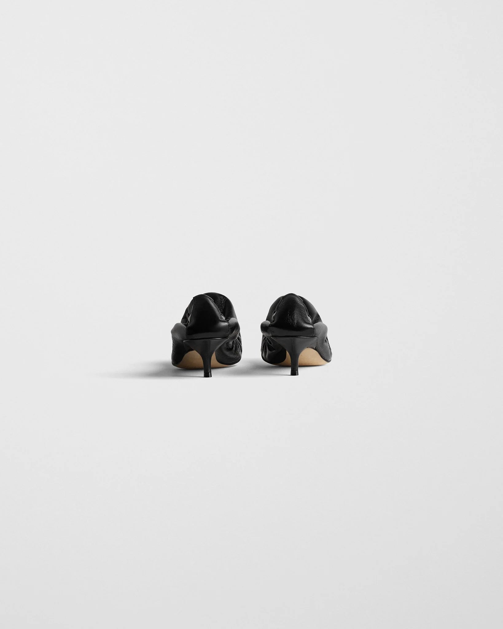 Low Pucker Pump in Black Shiny Calf