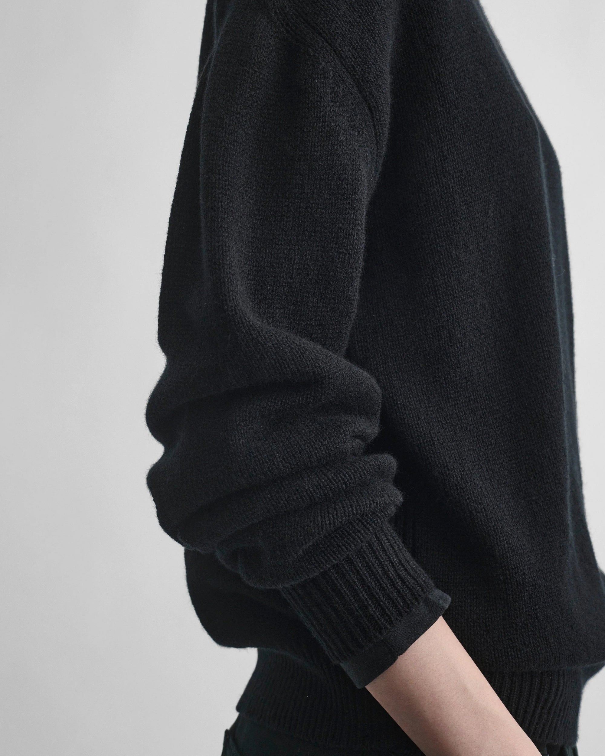 Crewneck Sweater - Black Cashere
