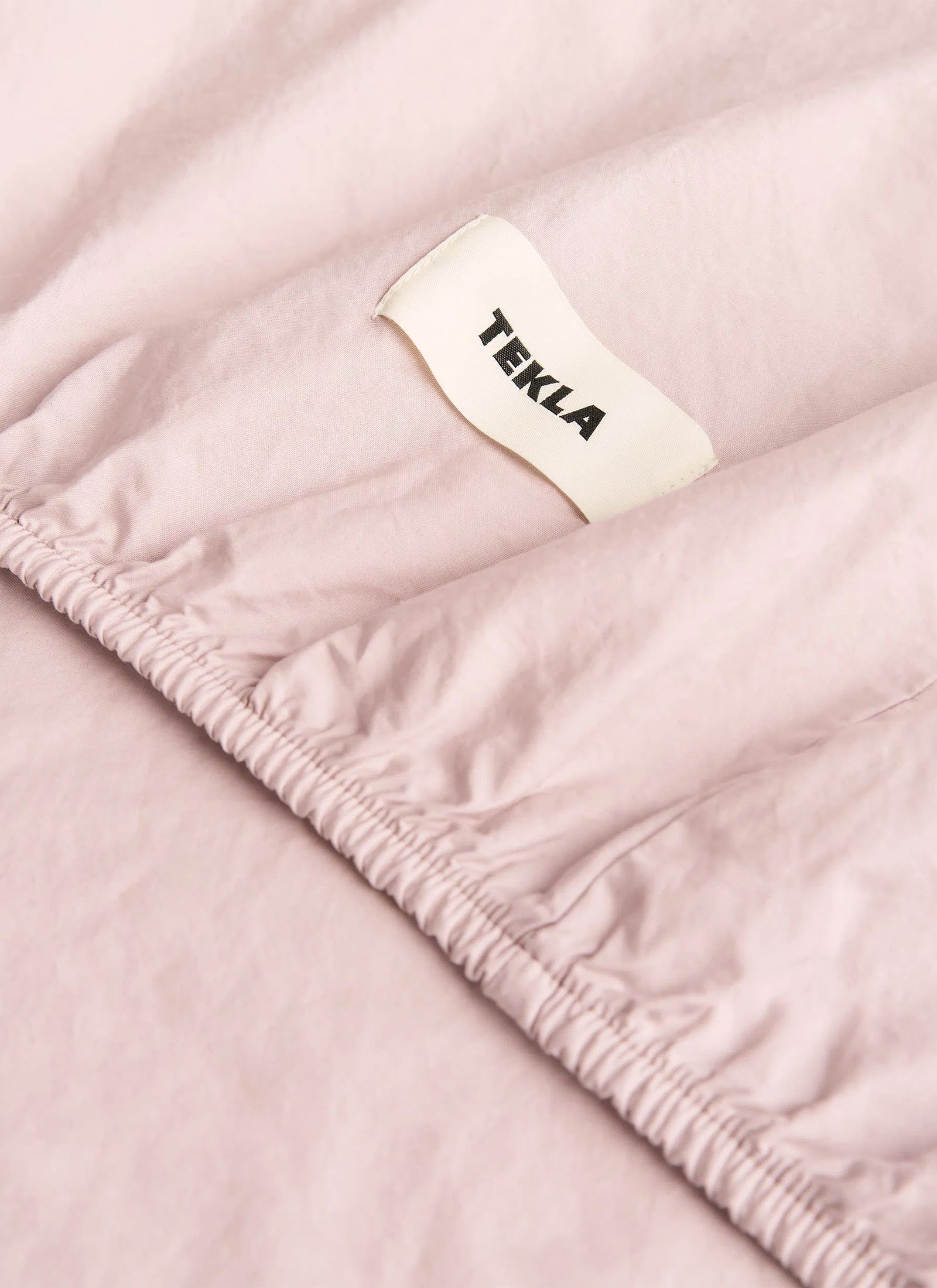Fitted Sheet in Petal Pink