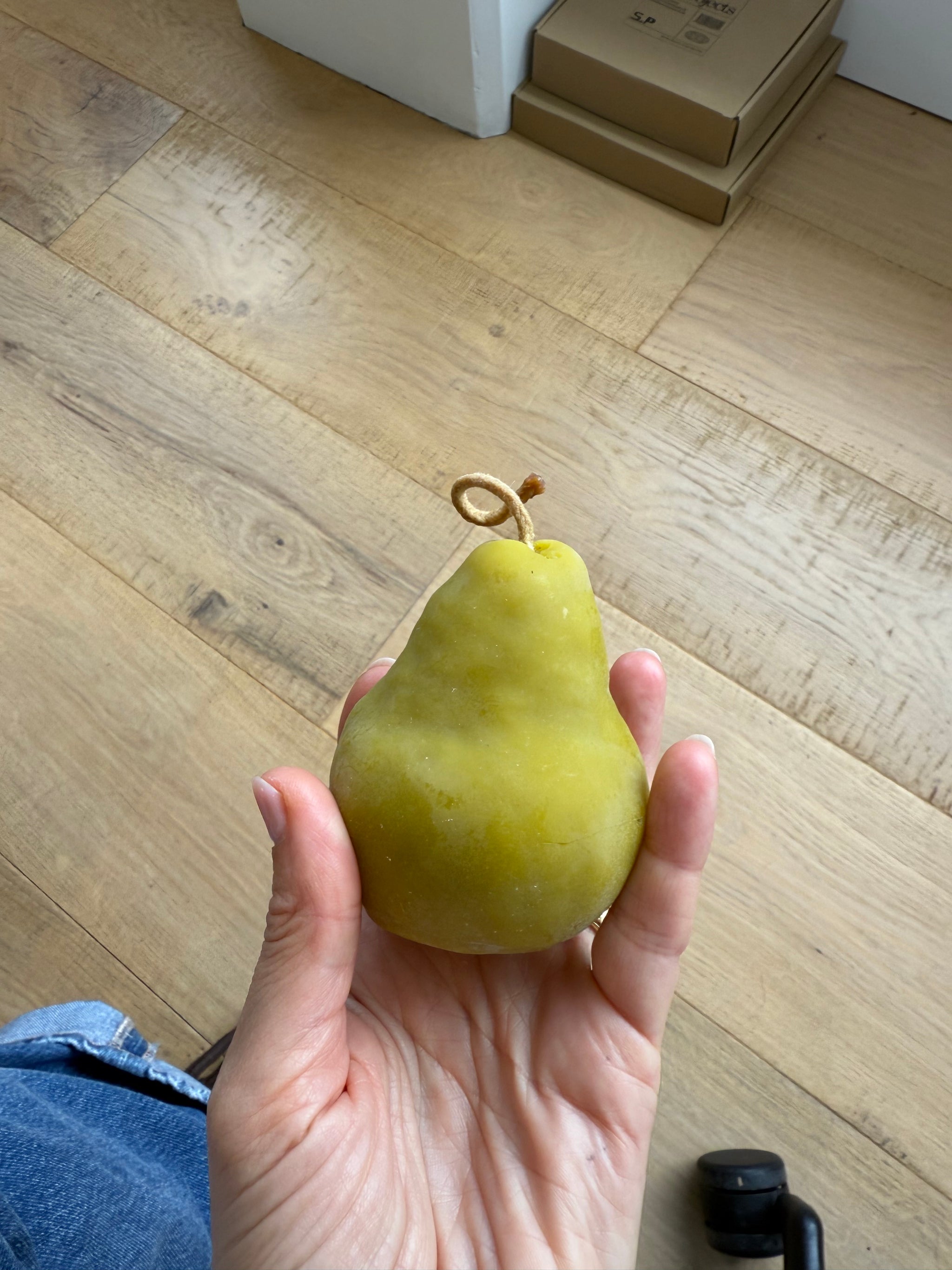Handpoured Beeswax Candle - Green Pear