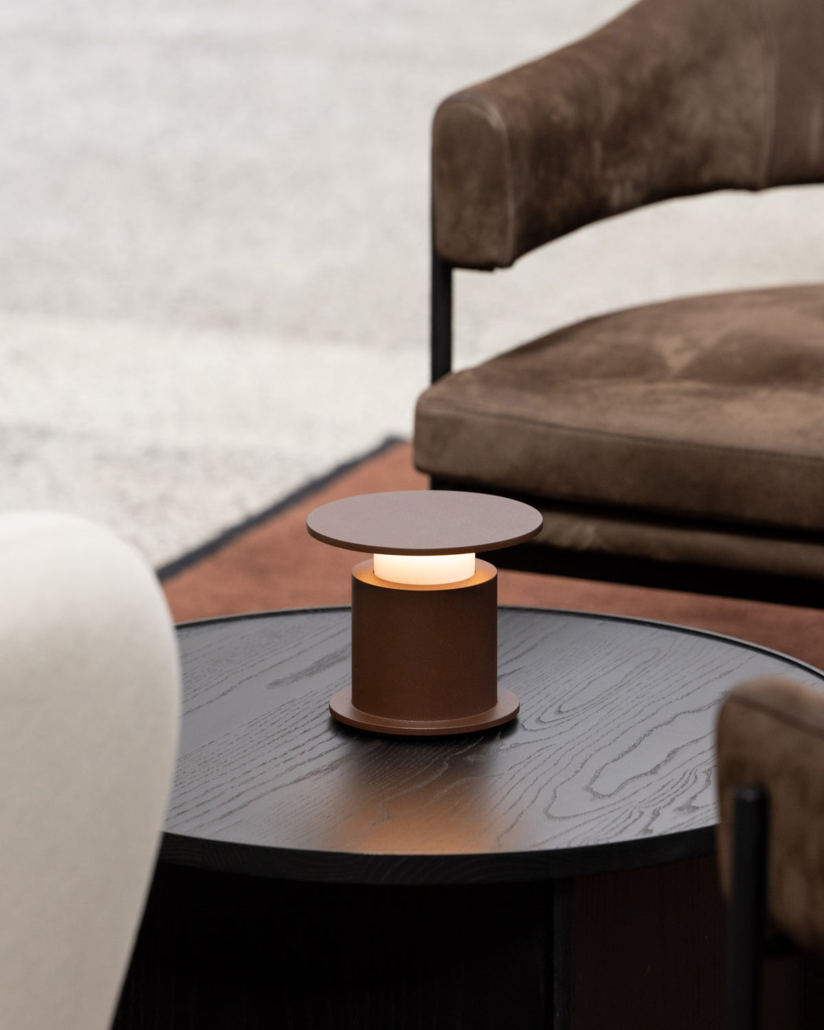 w241 Faro Portable Table Light