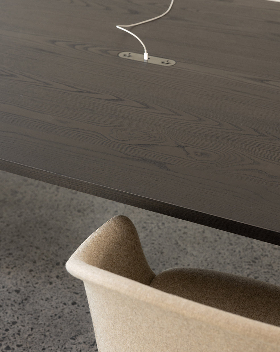 Fragment Meeting Table