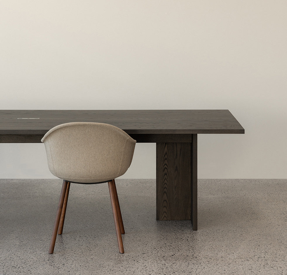 Fragment Meeting Table