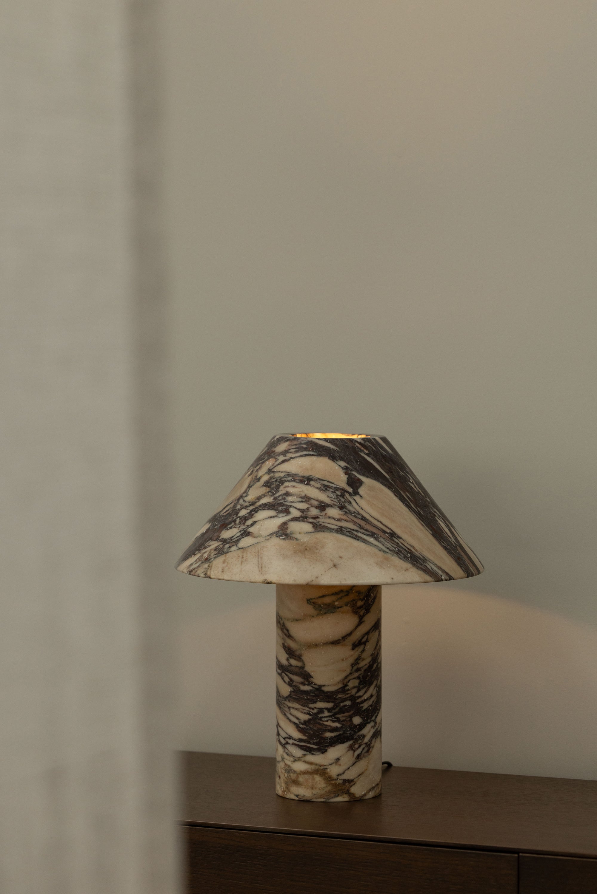Pillar Lamp in Viola