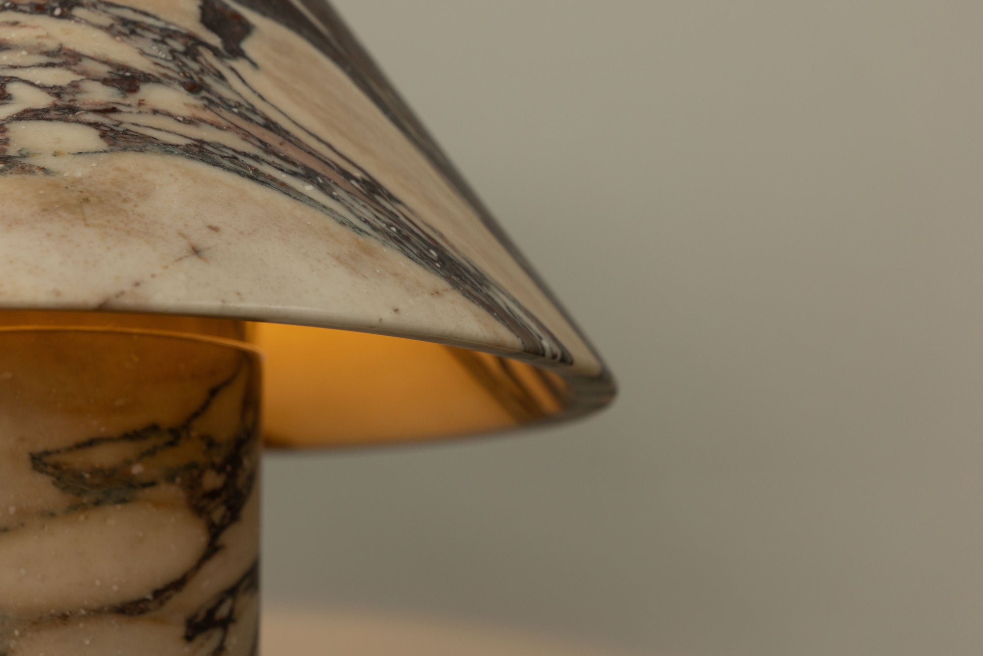 Pillar Lamp in Viola