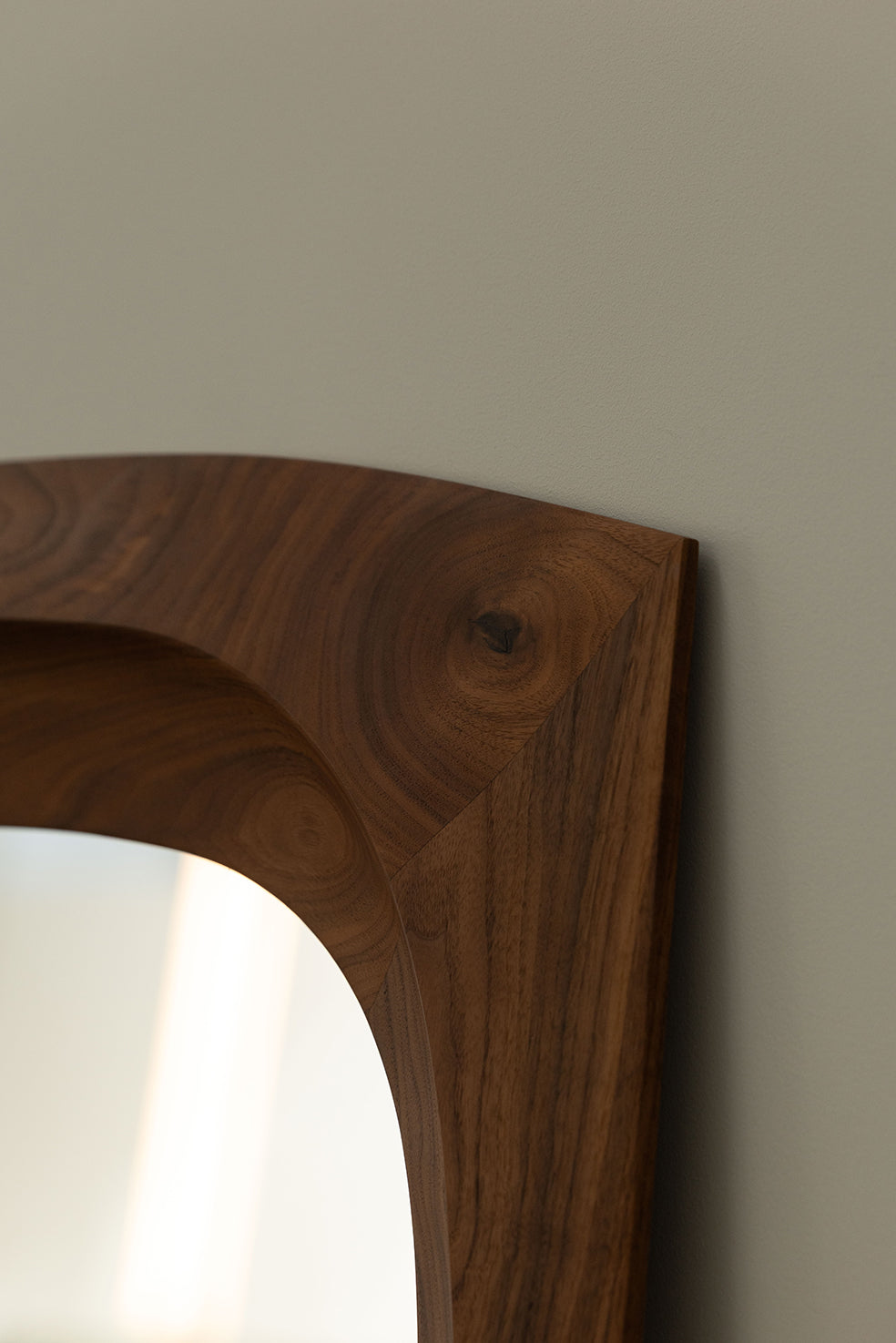 Brodzki Floor Mirror - 1700x800