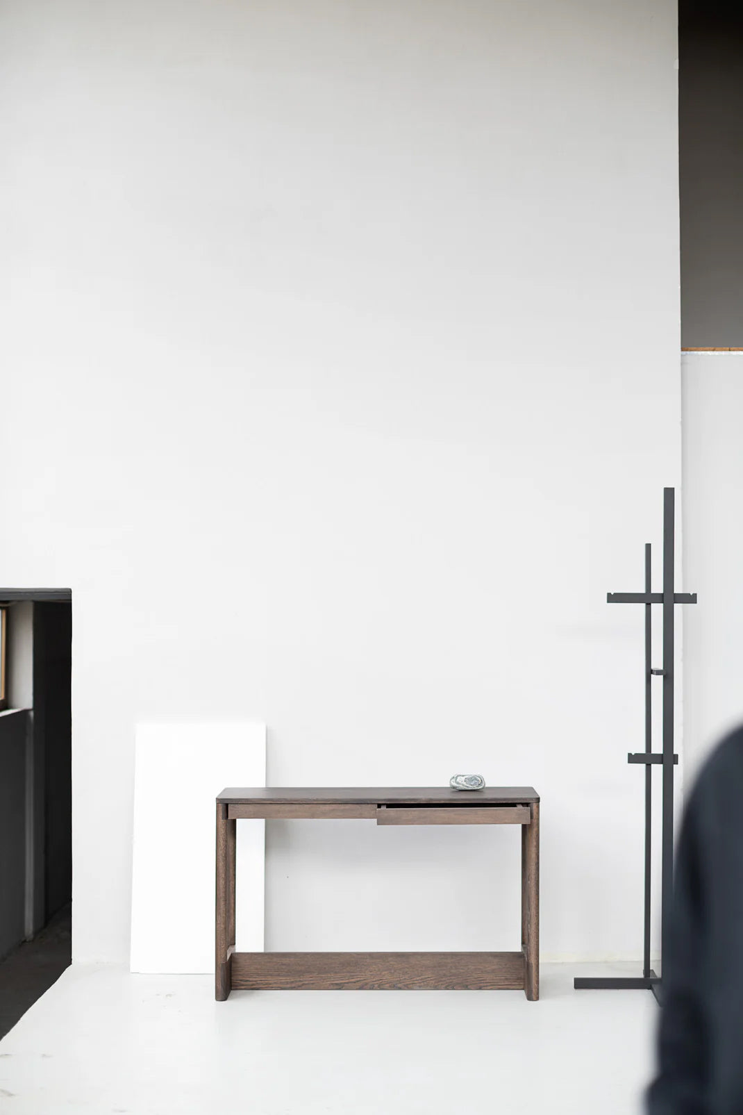 Koyabari Console Table