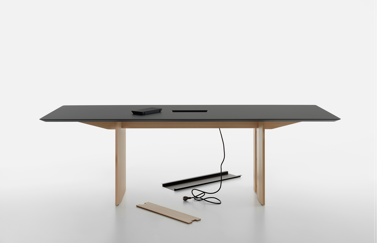 Fronda Table