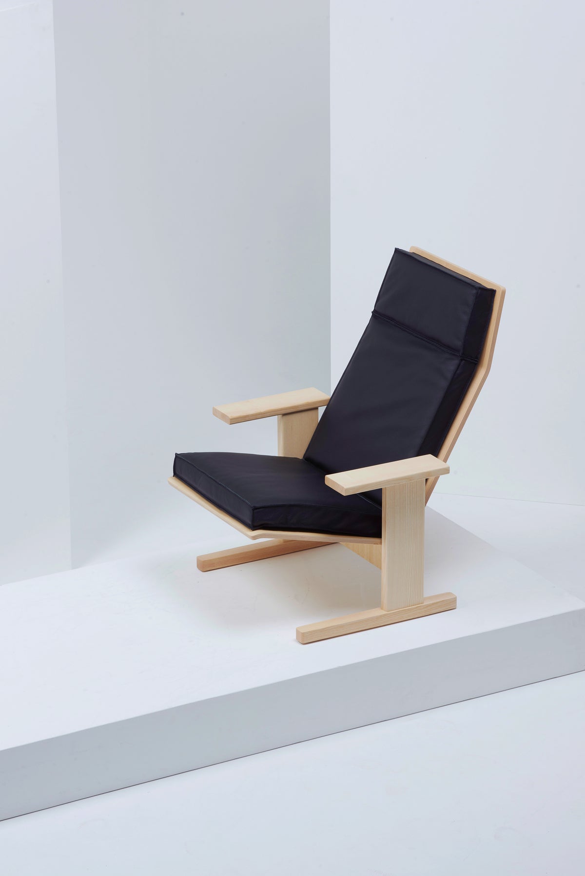 Quindici Upholstered