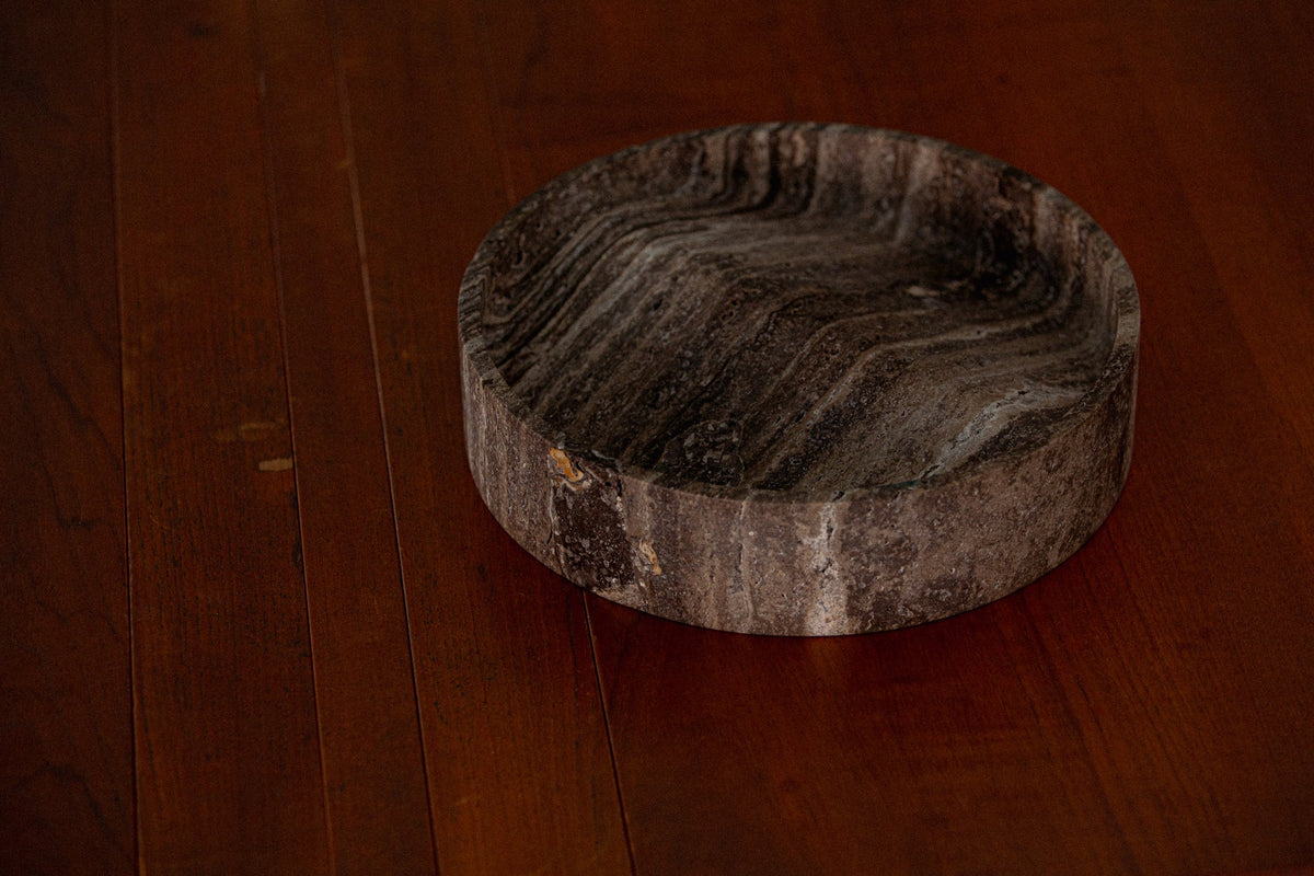 Big Poche in Black Travertine
