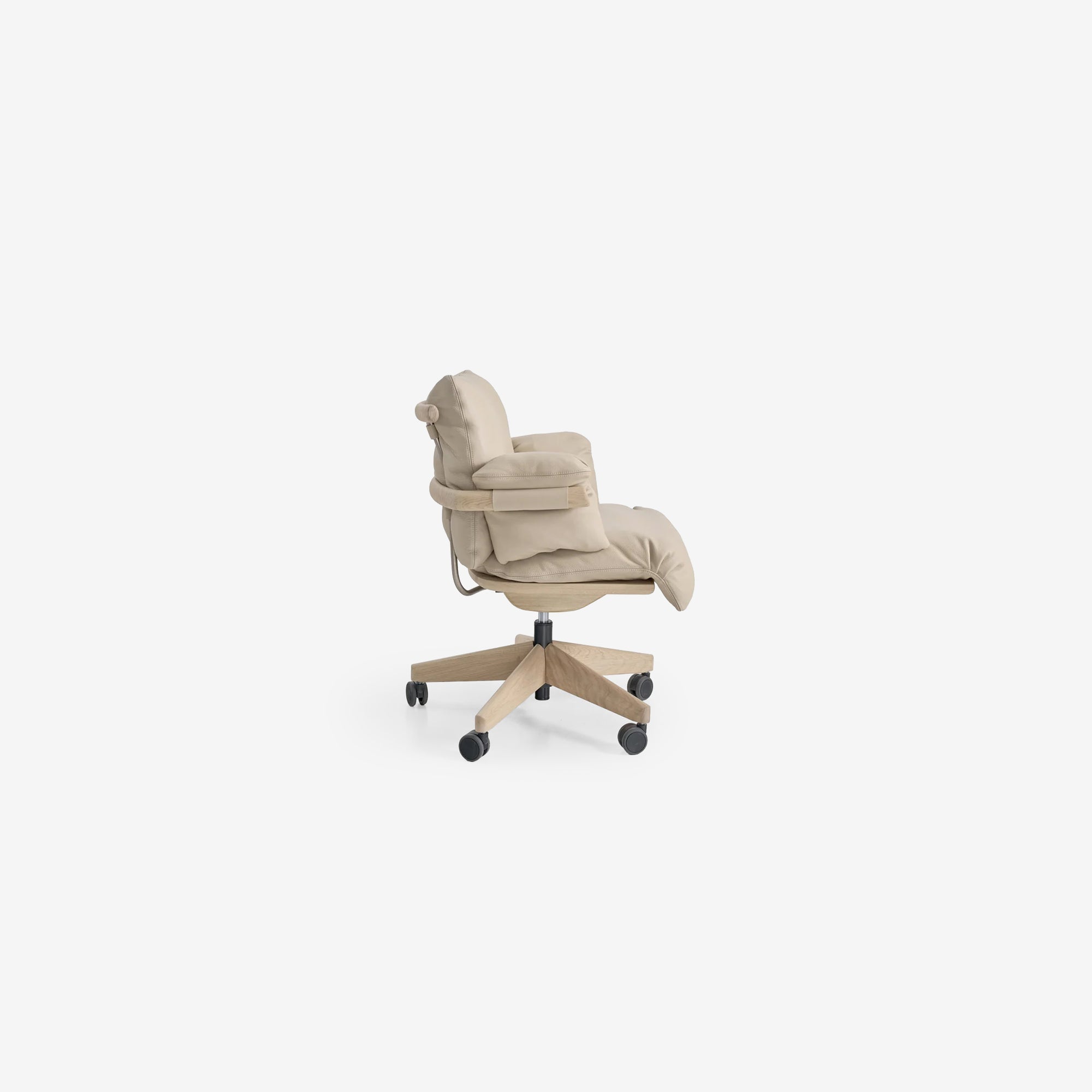 Ramus Lowback Chair