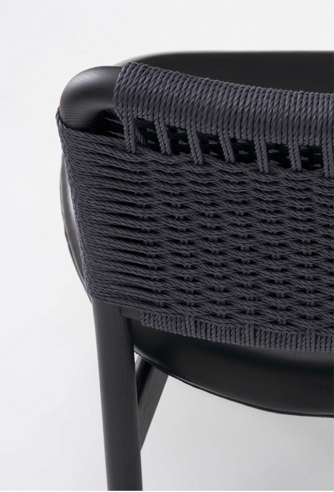 Saga Chair