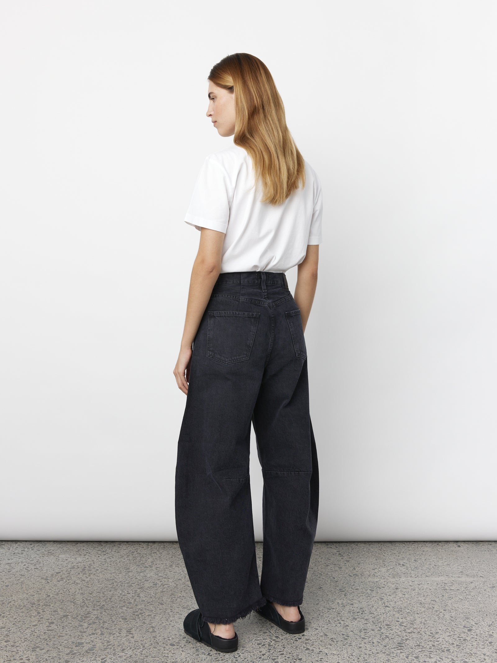 Horseshoe Jean in (Black) Simon James