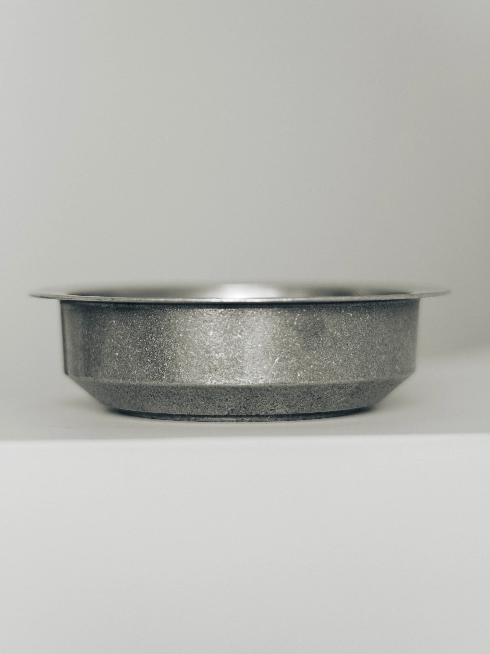 Agata Bowl in Aluminium