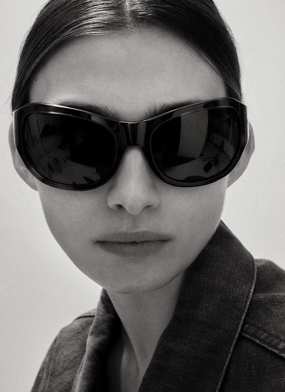 The Atlas - Crystal Brown with Brown Gradient Lens