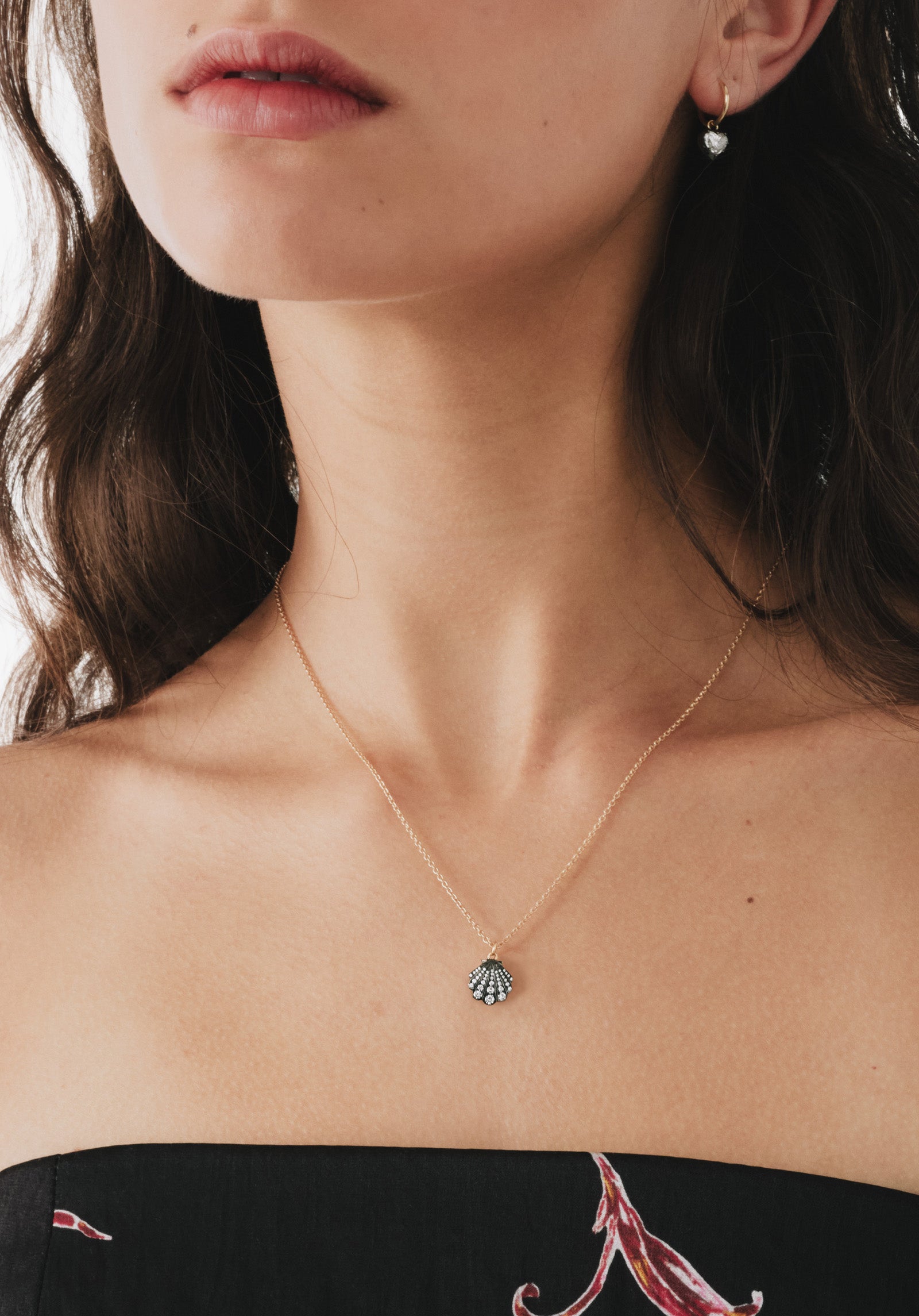 Necklace Fine - Beaches Mini Shell Diamond Necklace