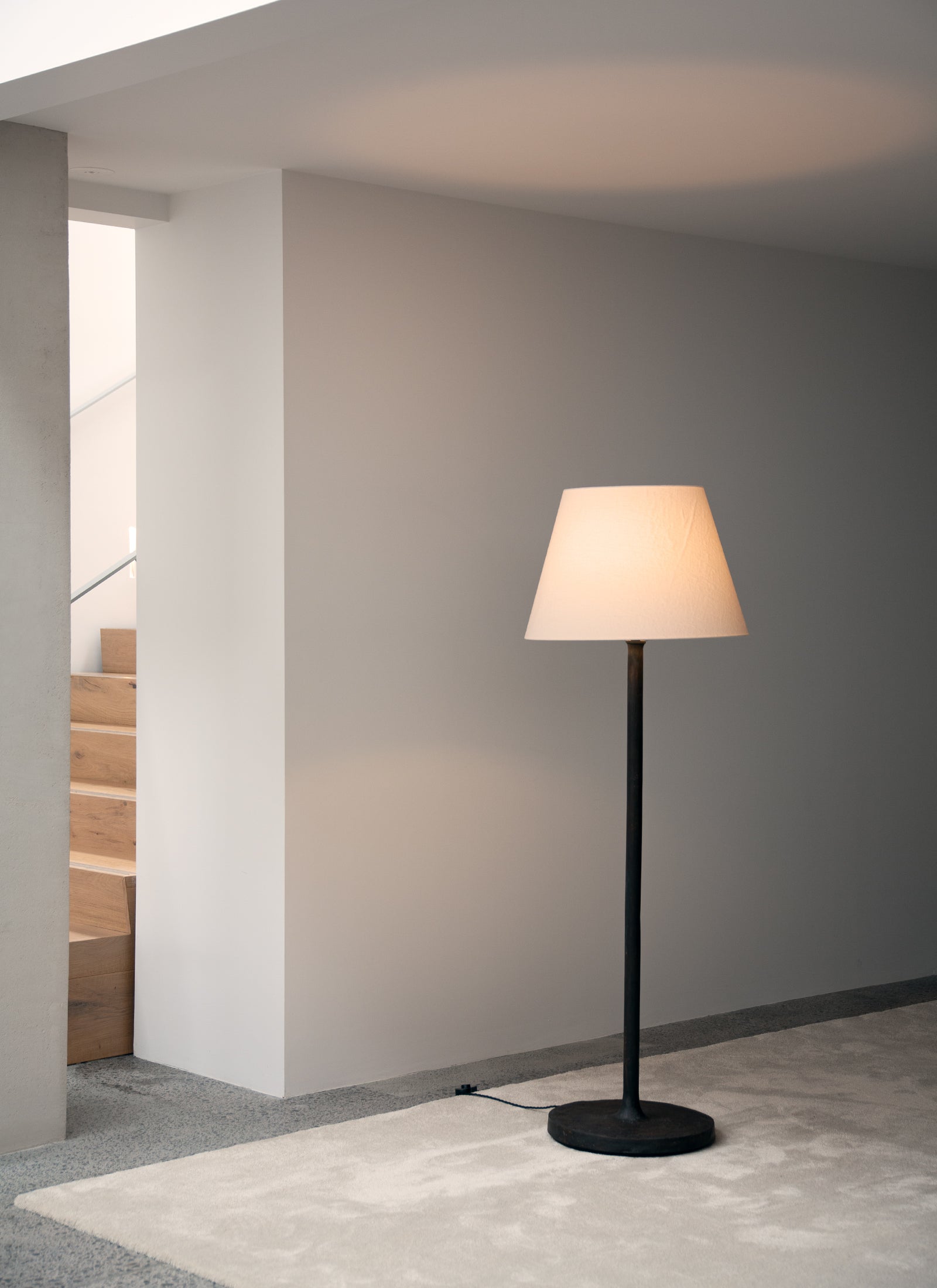 Kupoli Floor Lamp