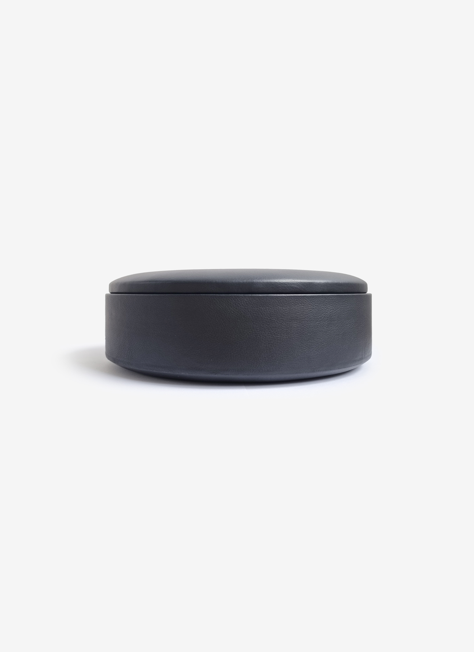Pastille Medium Box - Black Leather