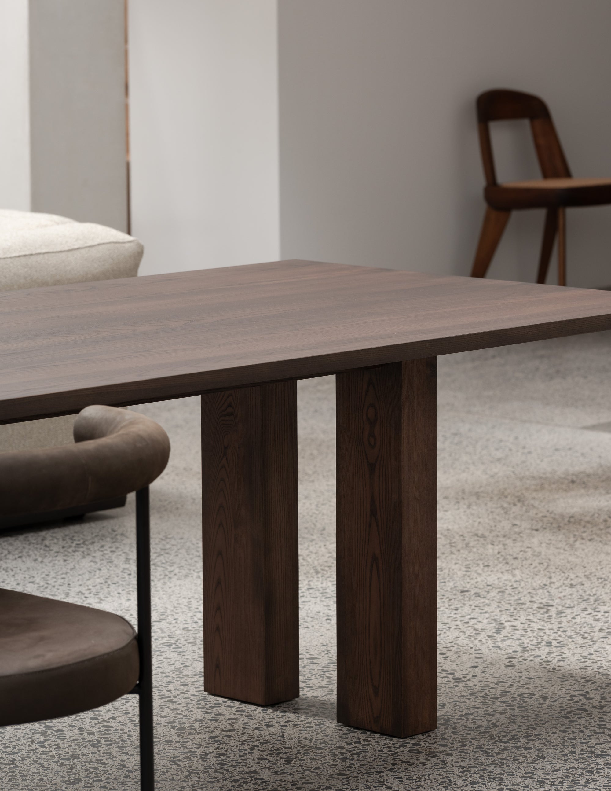 Shade Dining Table