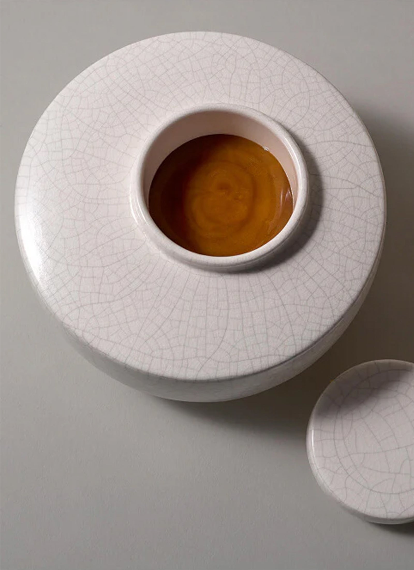 Ceramic Vessel with Raw Manuka Honey 1000+ MGO