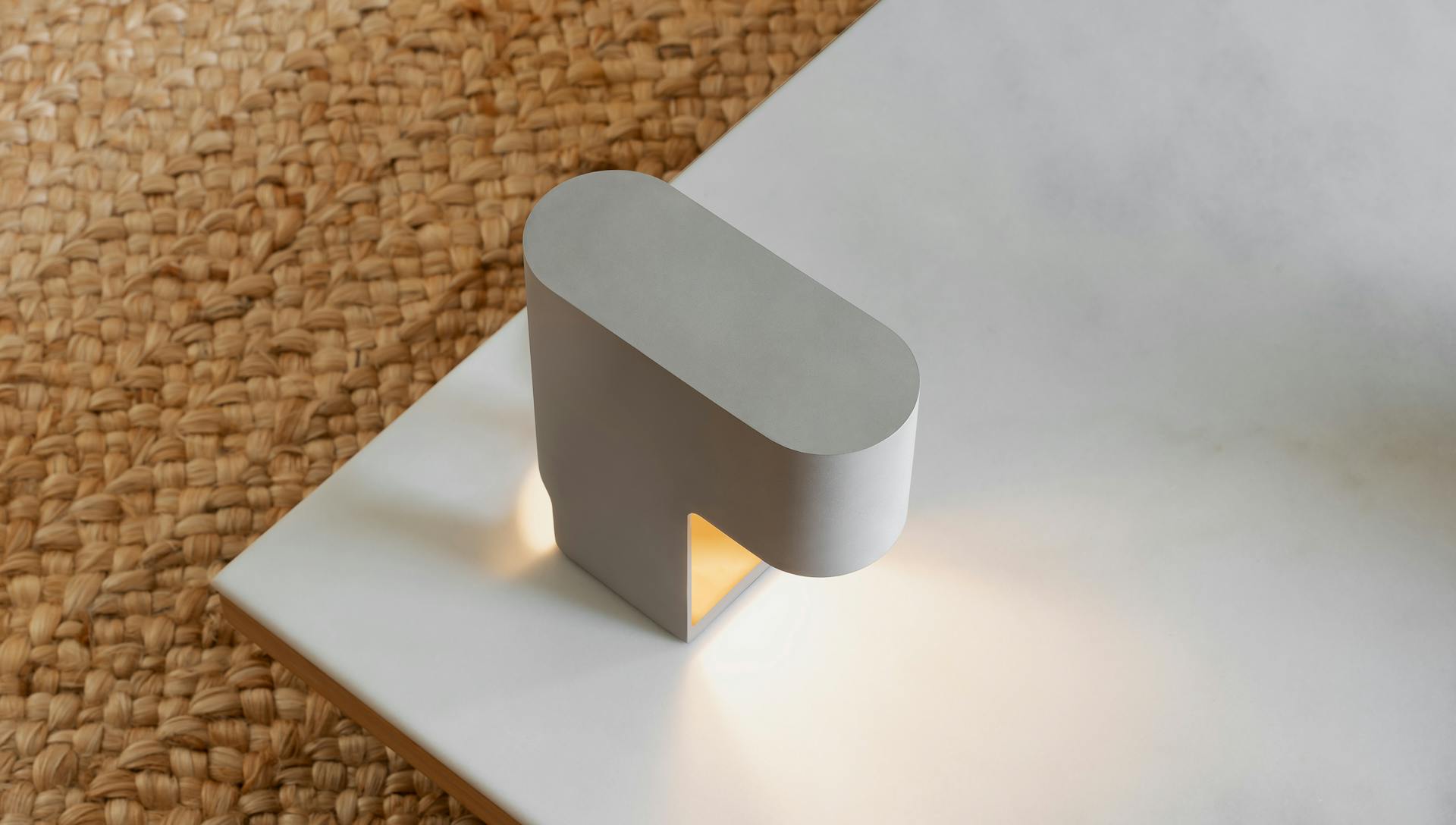 w223 Pawson Table Light