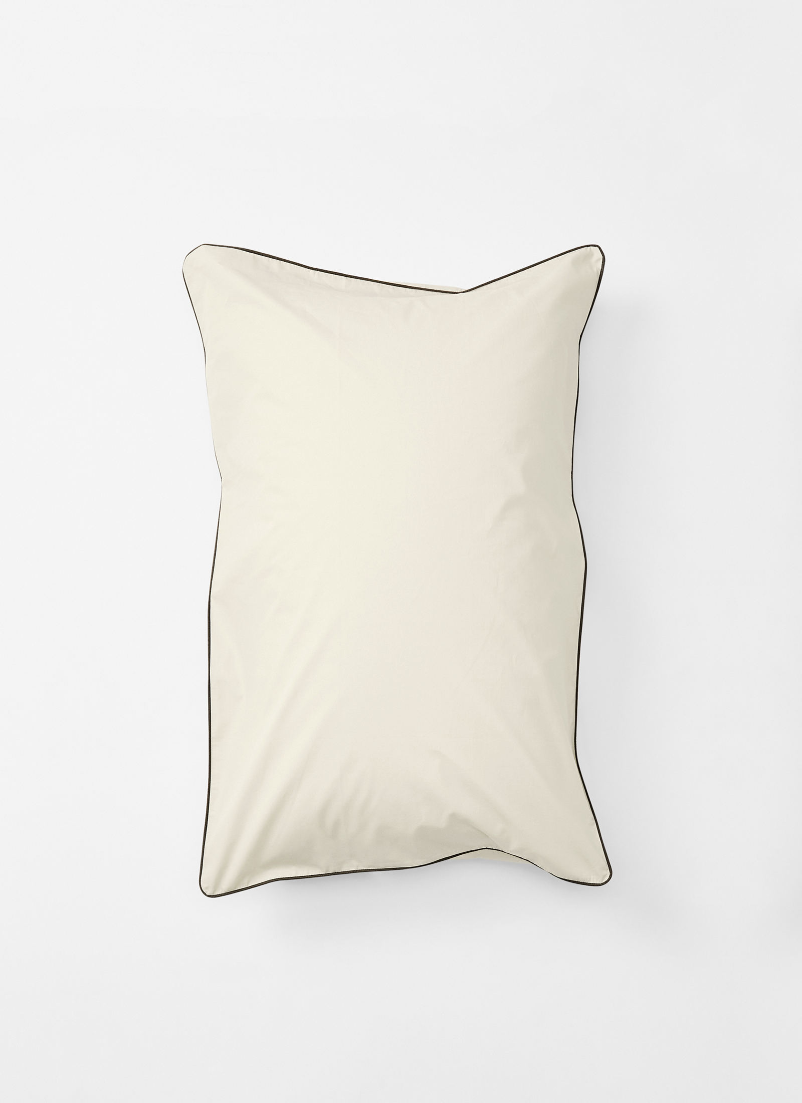 Canvas & Cinder - Contrast Edge Pillowcases