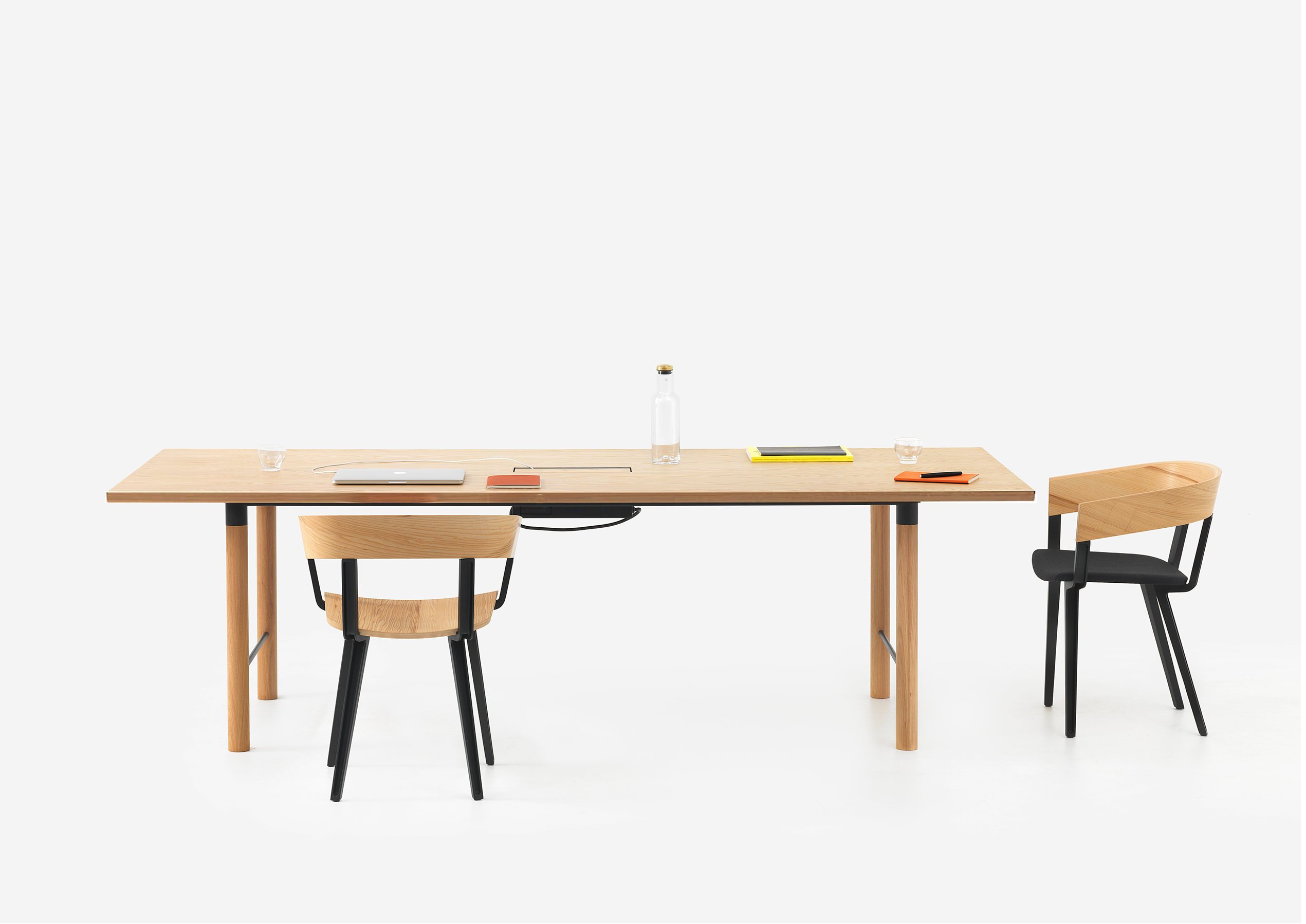 Underline Meeting Table